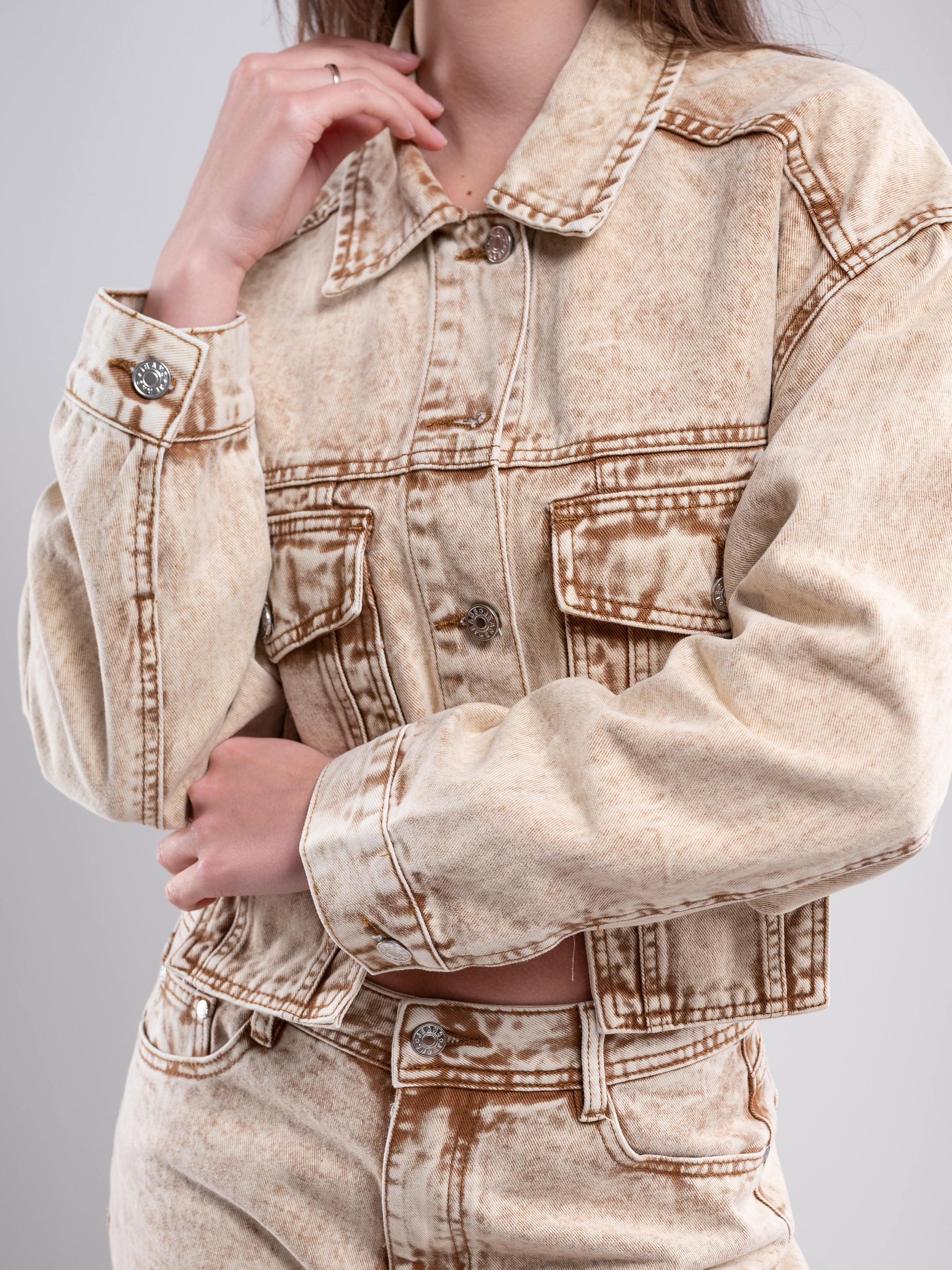 Джинсовые костюмы две модели. Предметный фотограф, фото для маркетплейсов Пятигорск, КМВ