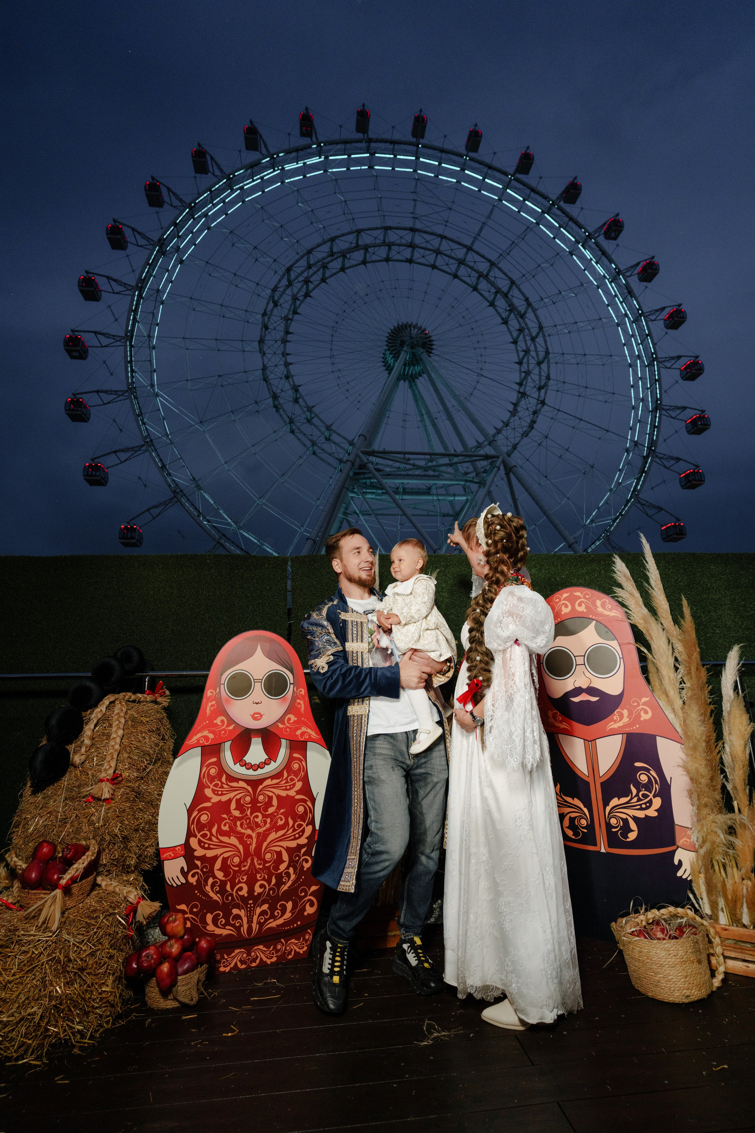 Репортажный фотограф на гендер пати в славянском стиле в Москве. Репортажный фотограф Москва Сергей Дружинин