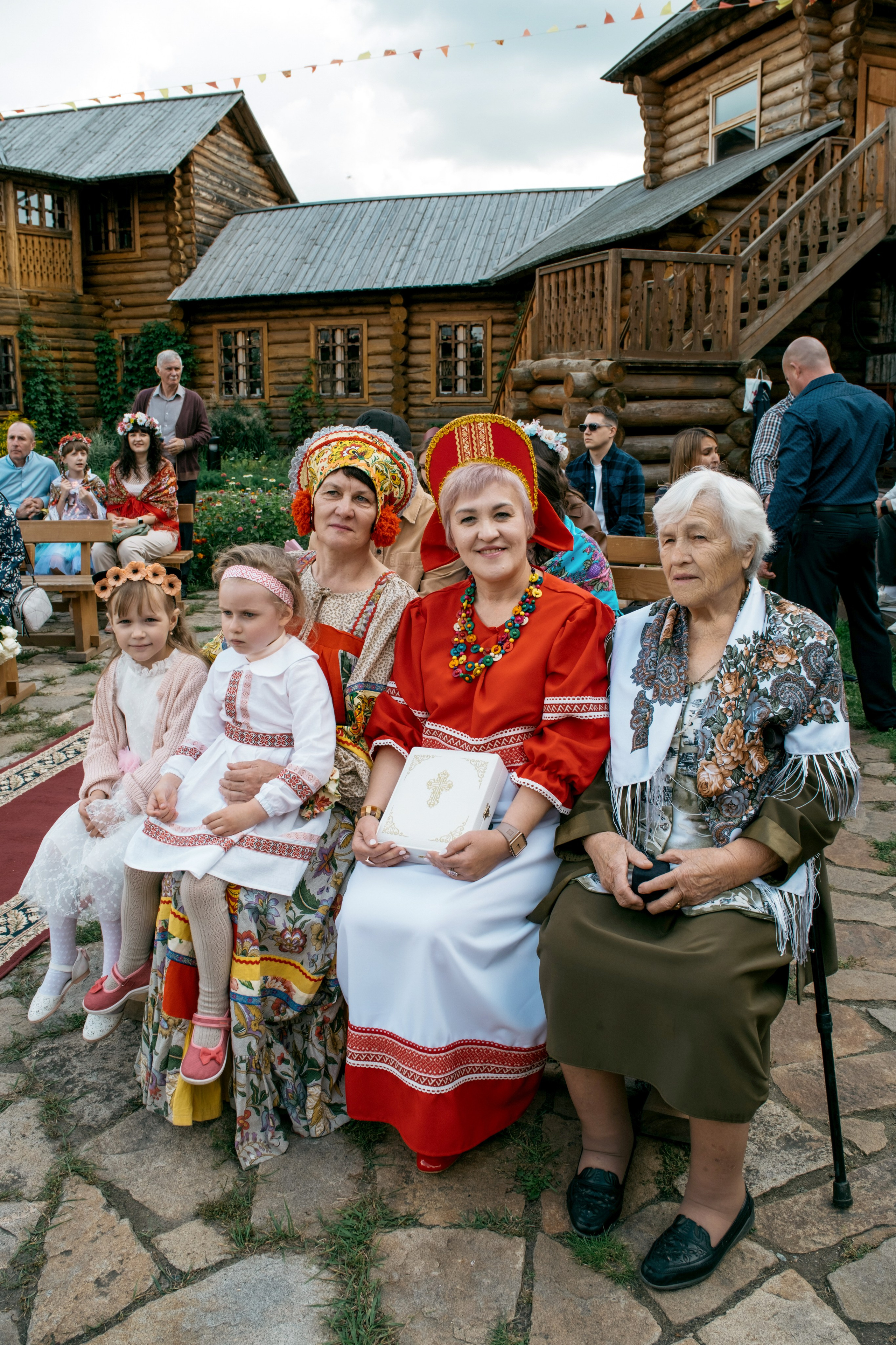 Виктор и Сергей в Остроге. Фотограф и видеограф в Тюмени Анна Жагорина, ваши фото еще не отдавали так быстро!