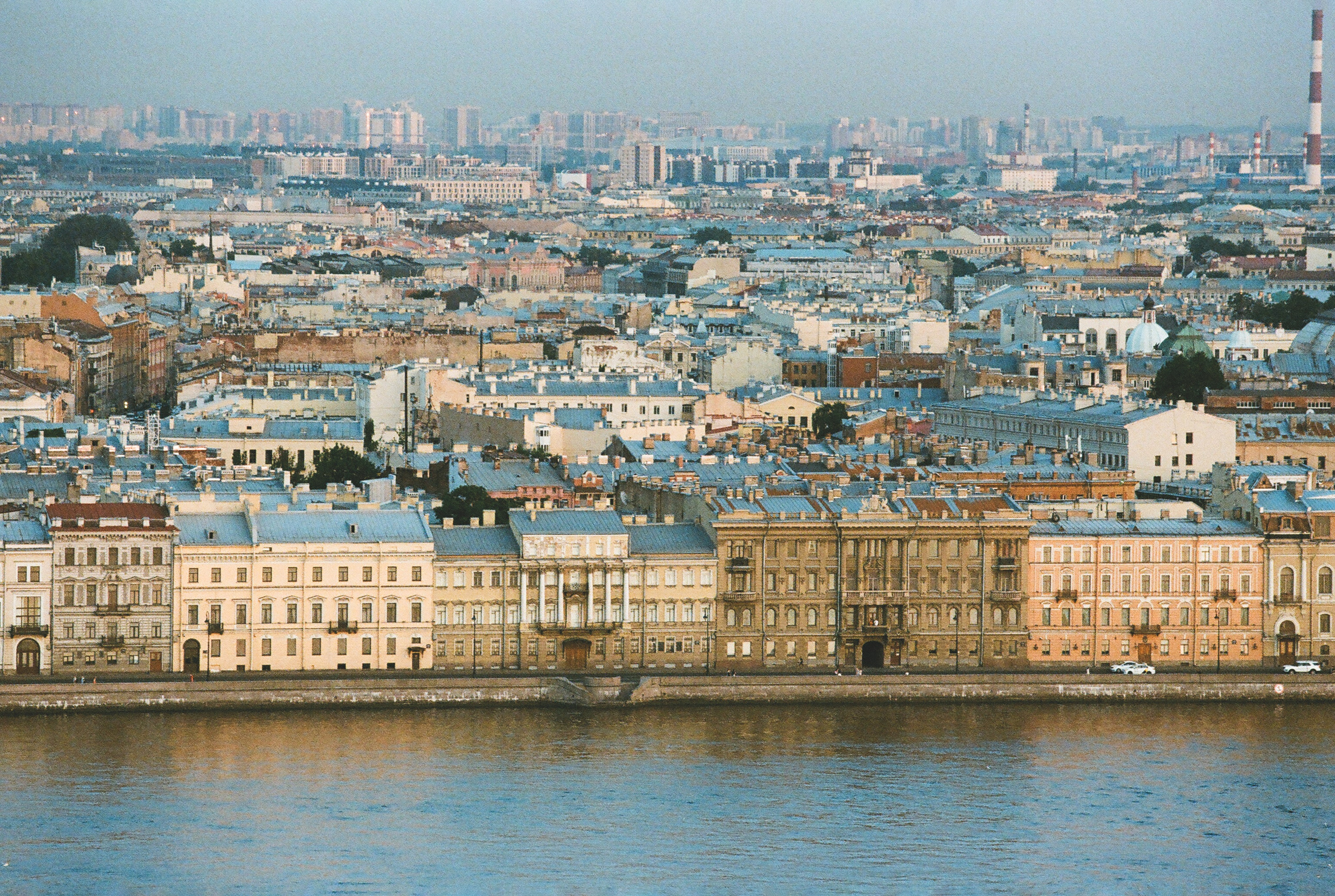 Фотографии цветные. Свадебный и семейный пленочный фотограф в Петербурге Истомина Ирина