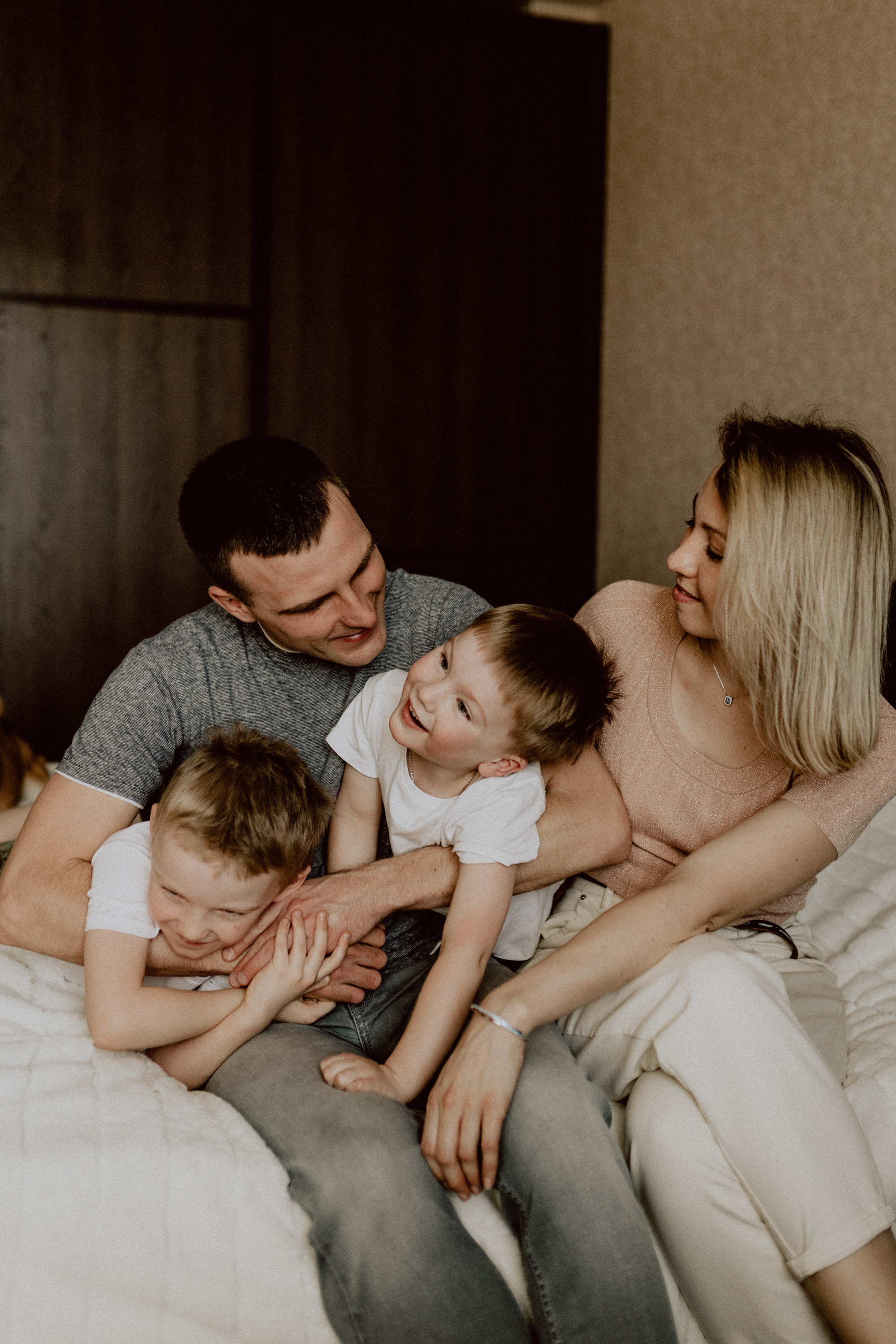 Нина с семьей. Семейный, детский фотограф, видеограф. Город Владивосток Рубцова Юлия