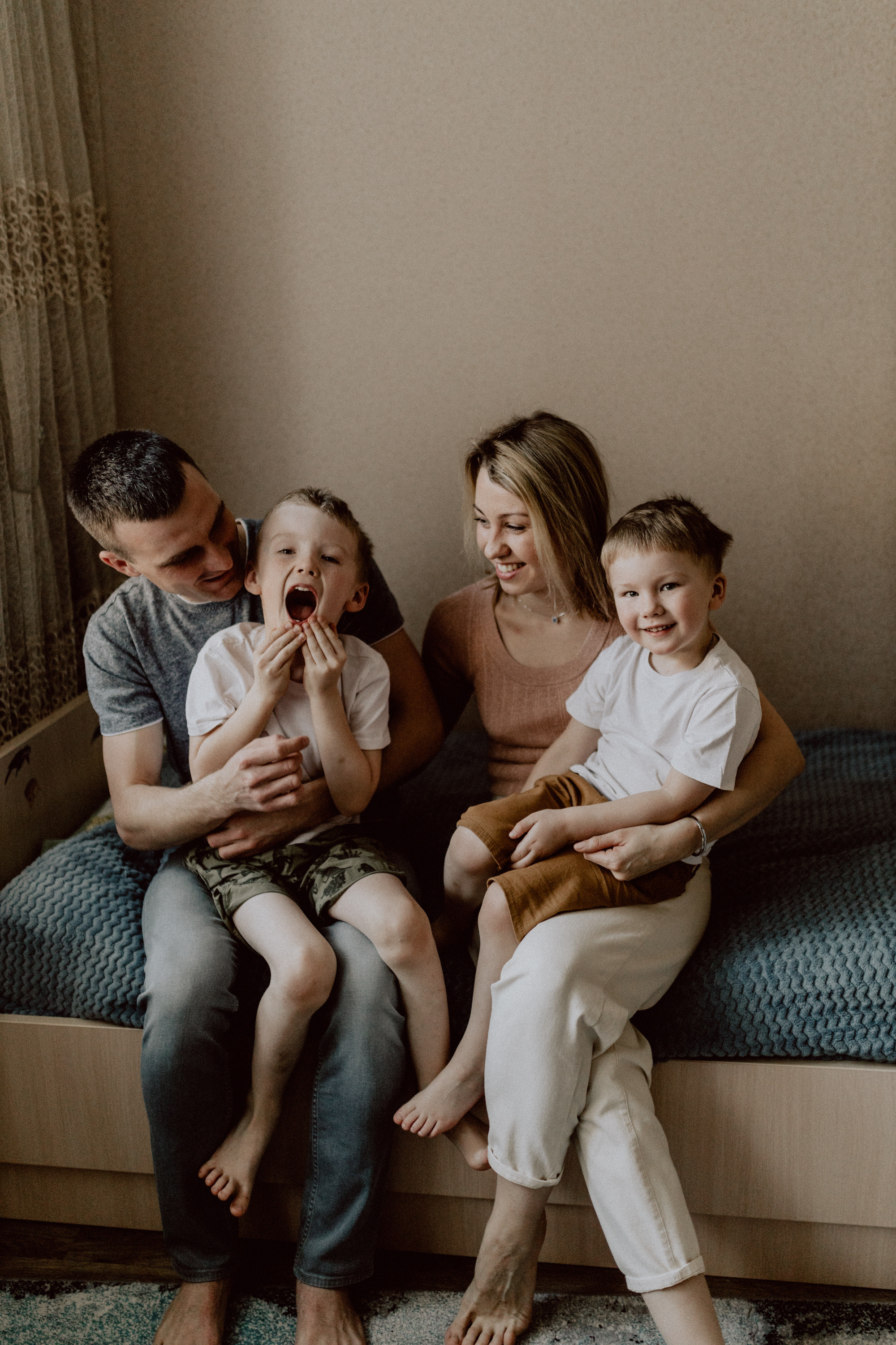 Нина с семьей. Семейный, детский фотограф, видеограф. Город Владивосток Рубцова Юлия