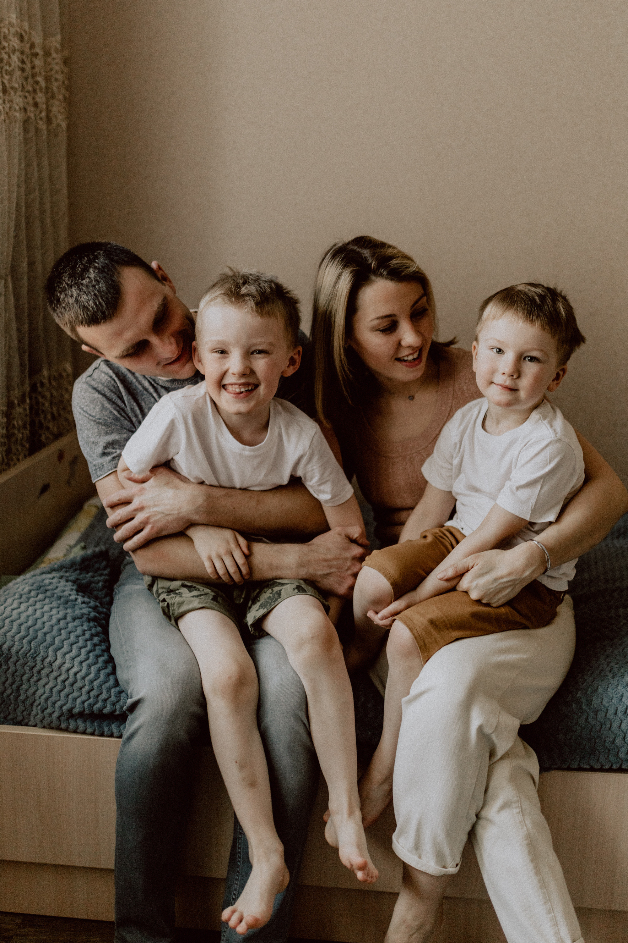 Нина с семьей. Семейный, детский фотограф, видеограф. Город Владивосток Рубцова Юлия