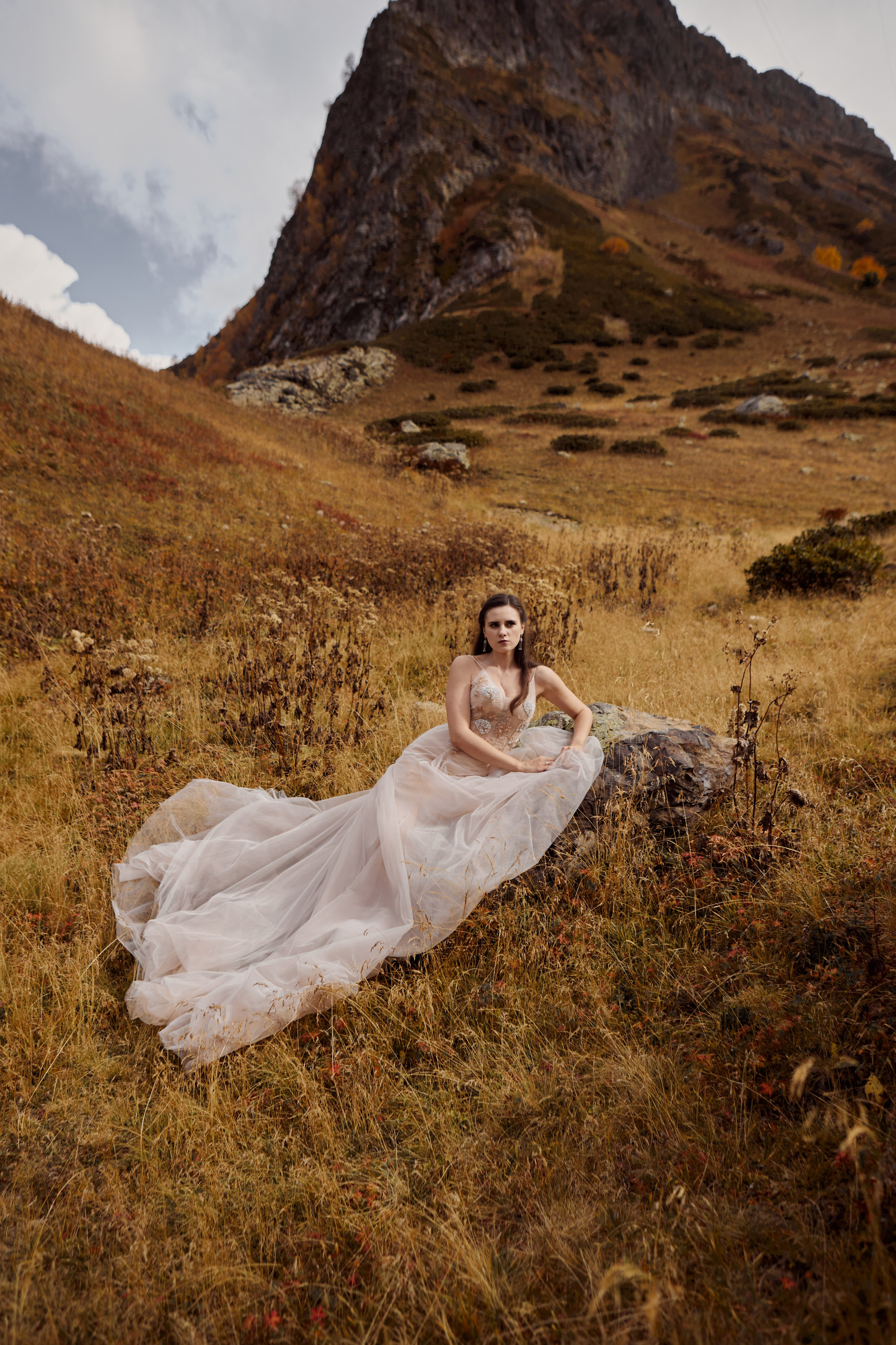 Свадебная фотосессия в горах. Свадебный и семейный фотограф в Сочи-Красной поляне Ларионова Анна