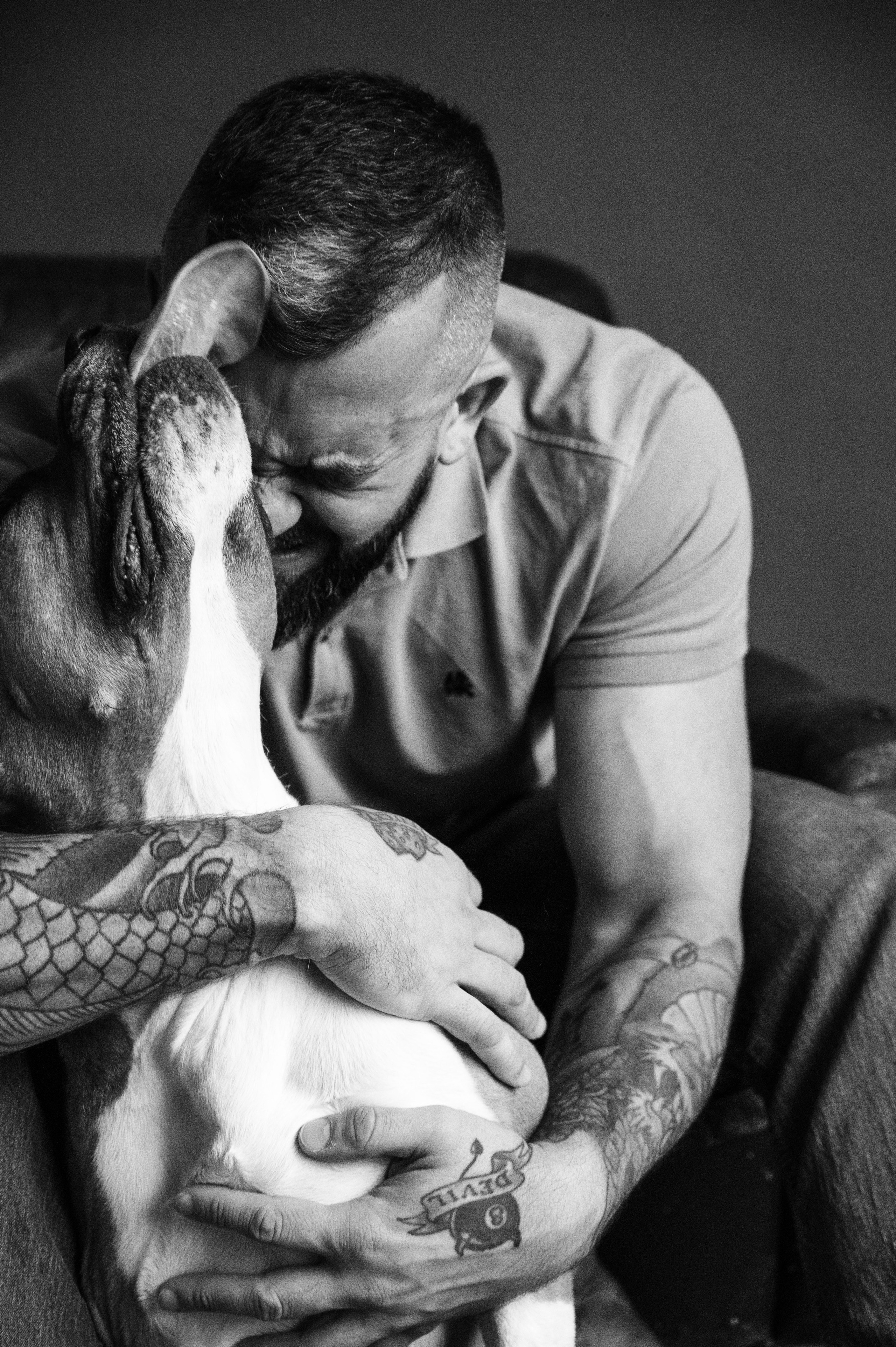 Мужской фотограф. Профессиональный фотограф беременности в СПБ. Стильные фотосессии беременности в стиле минимализм и классическая фотография