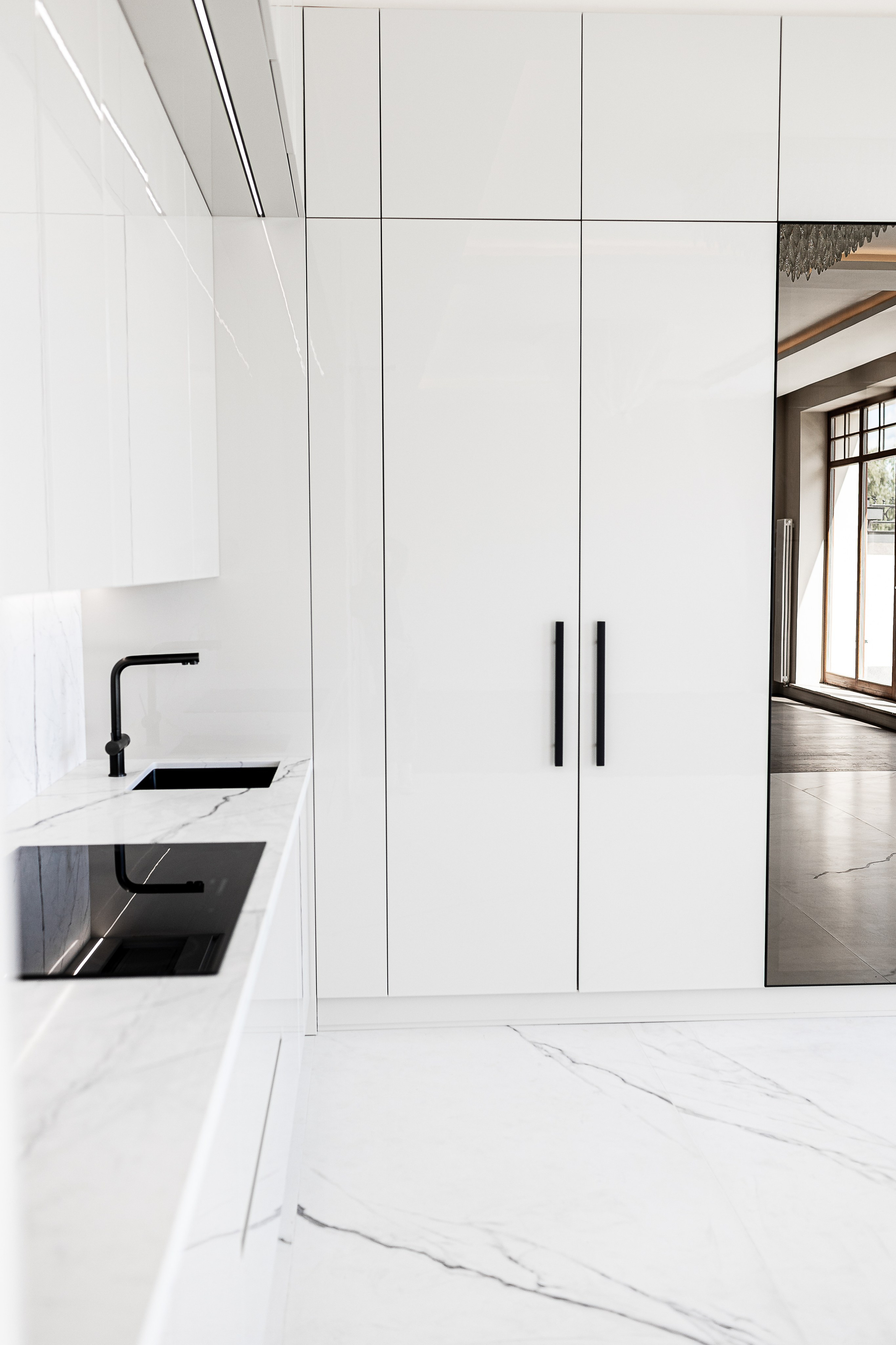 KITCHEN ROOM