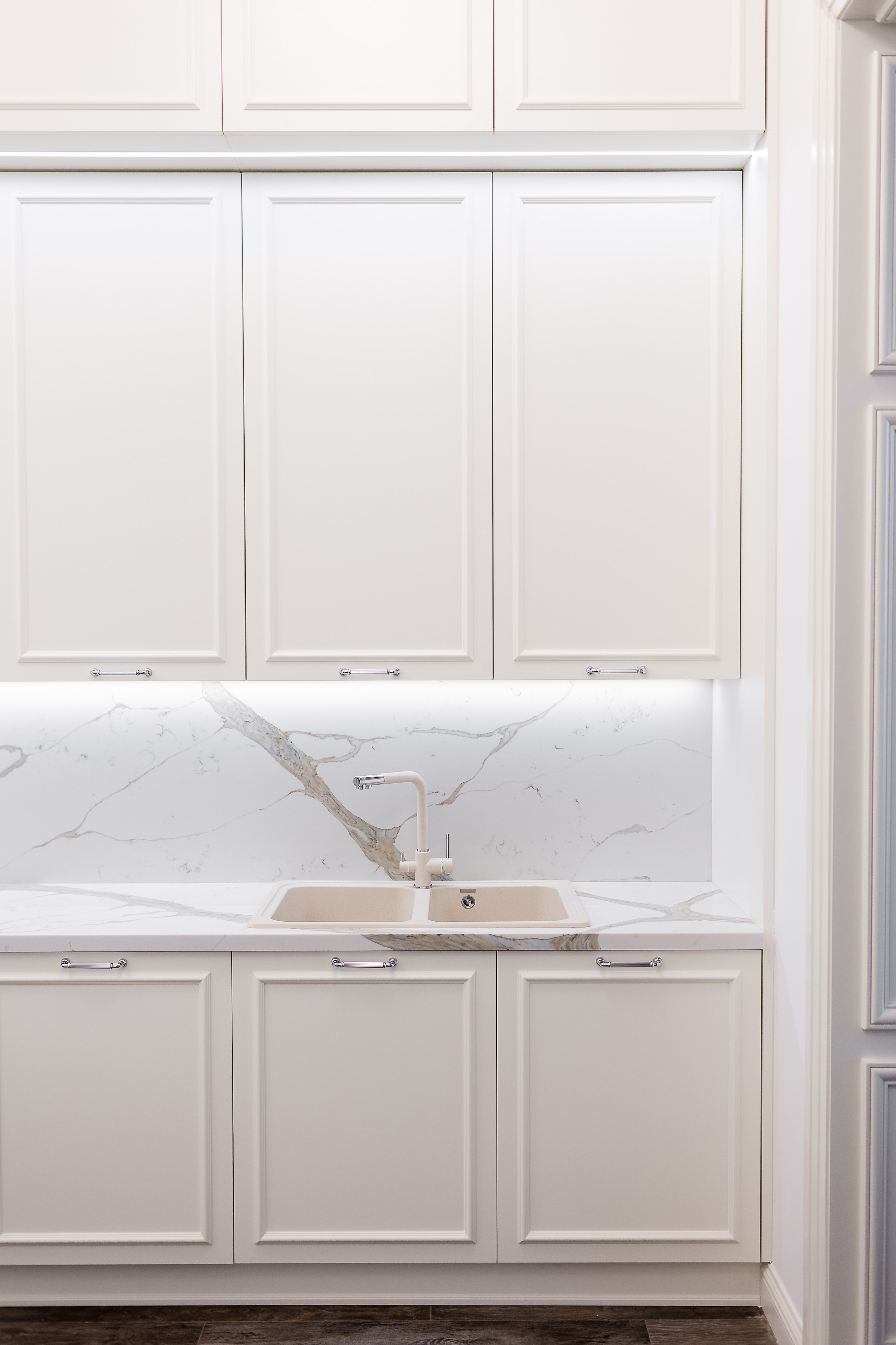 KITCHEN ROOM