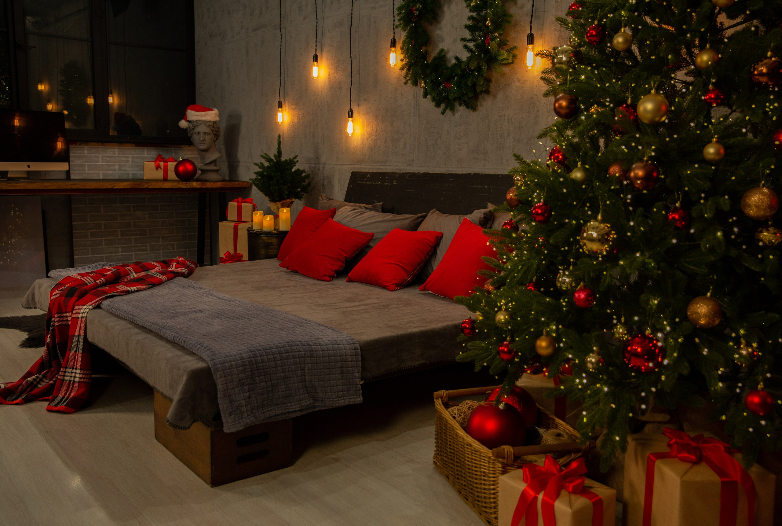 Новогодние локации. Фотостудия Алматы. Семейная и детская фотостудия Family studio.Фотограф Алматы