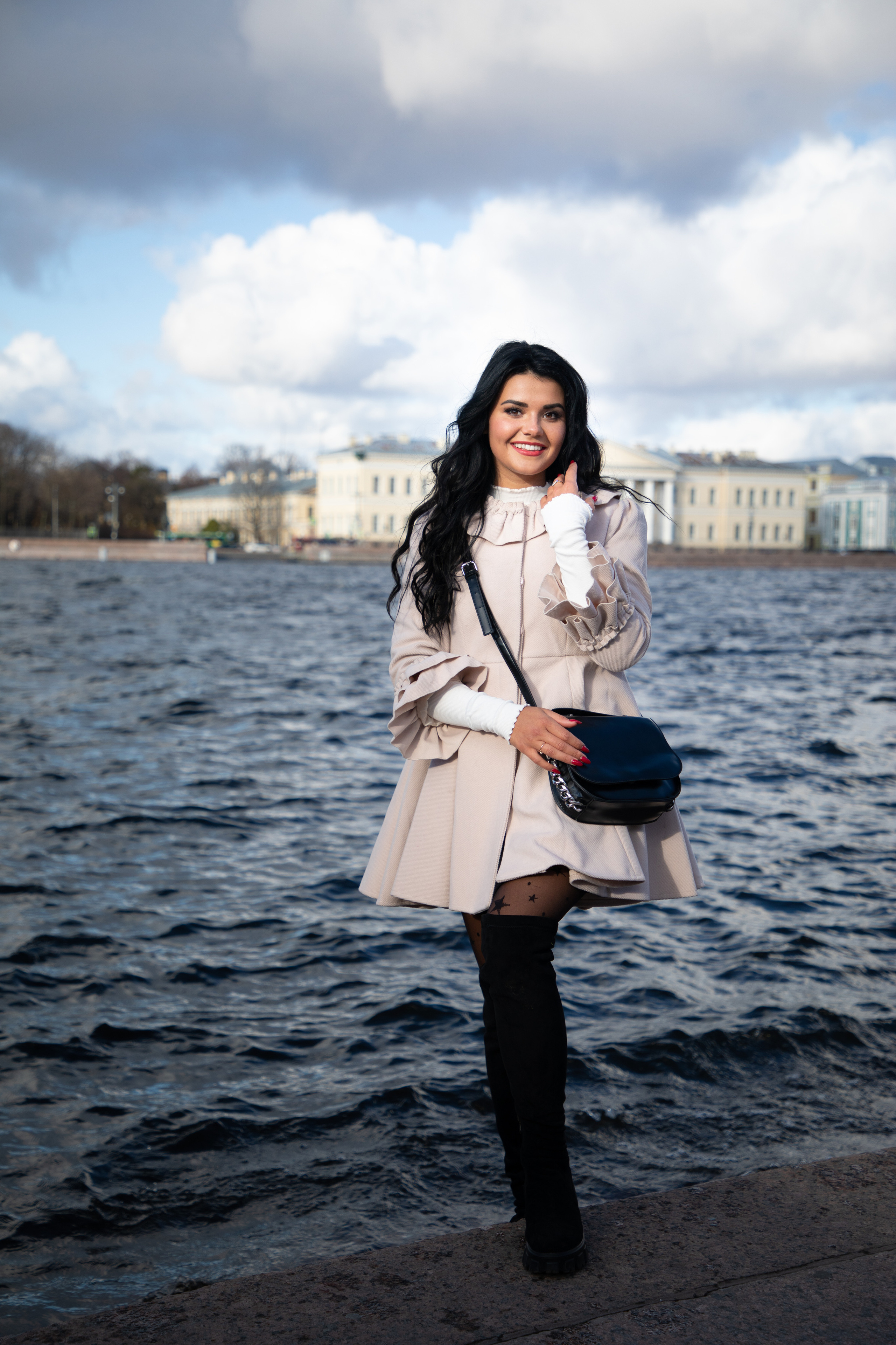 Фотосессия Даши. Набережная Невы. г. Санкт-Петербург. Сценический и портретный фотограф Галина Макарова