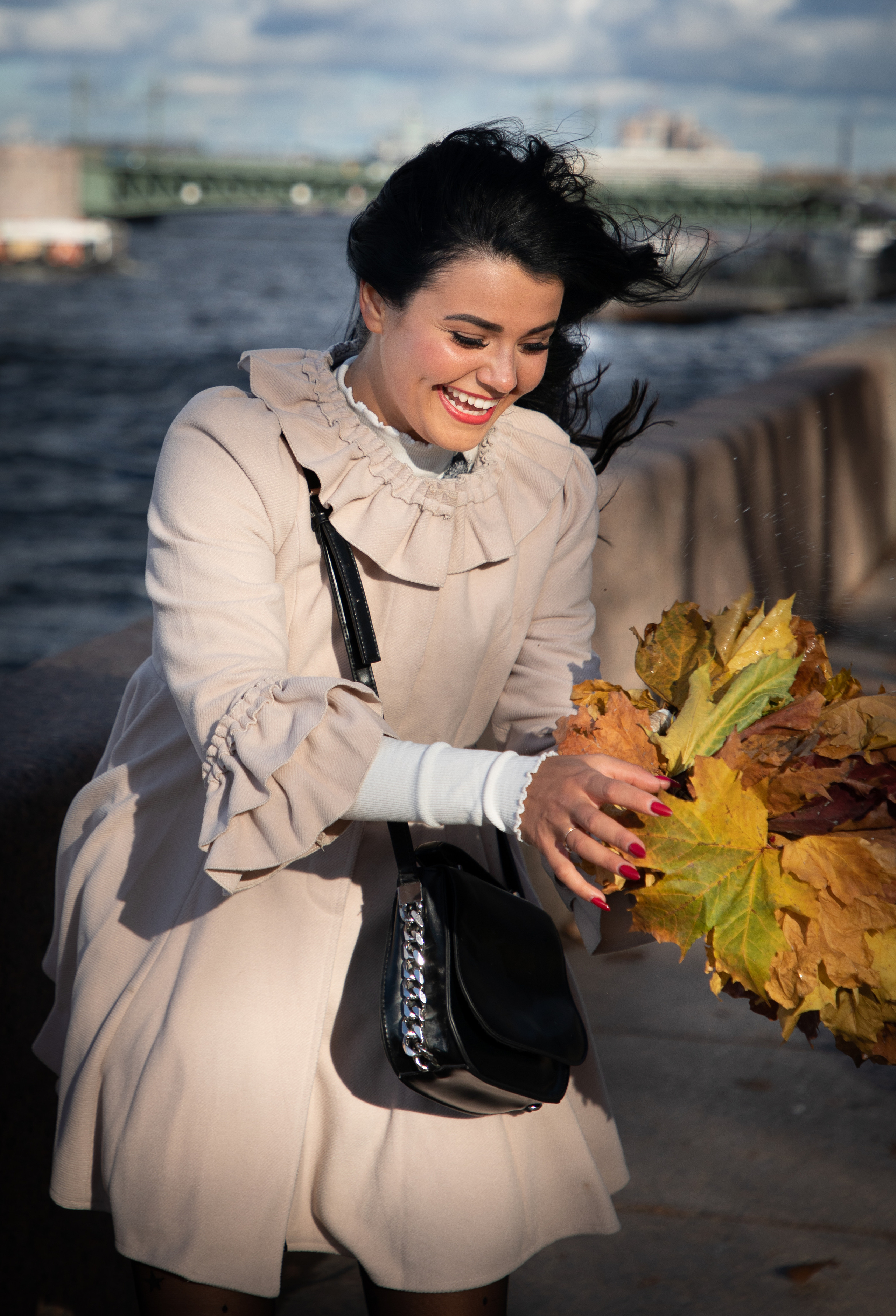 Фотосессия Даши. Набережная Невы. г. Санкт-Петербург. Сценический и портретный фотограф Галина Макарова