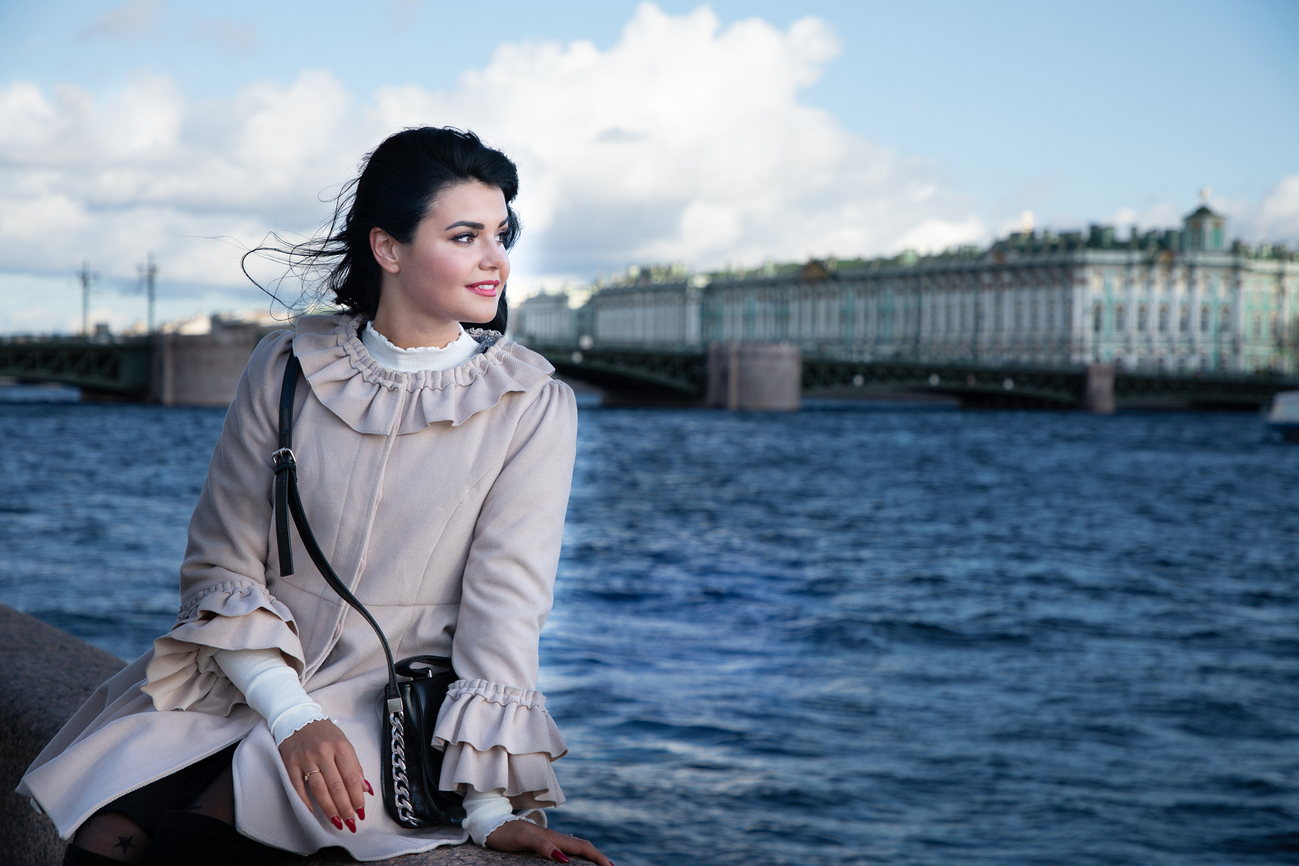 Фотосессия Даши. Набережная Невы. г. Санкт-Петербург. Сценический и портретный фотограф Галина Макарова