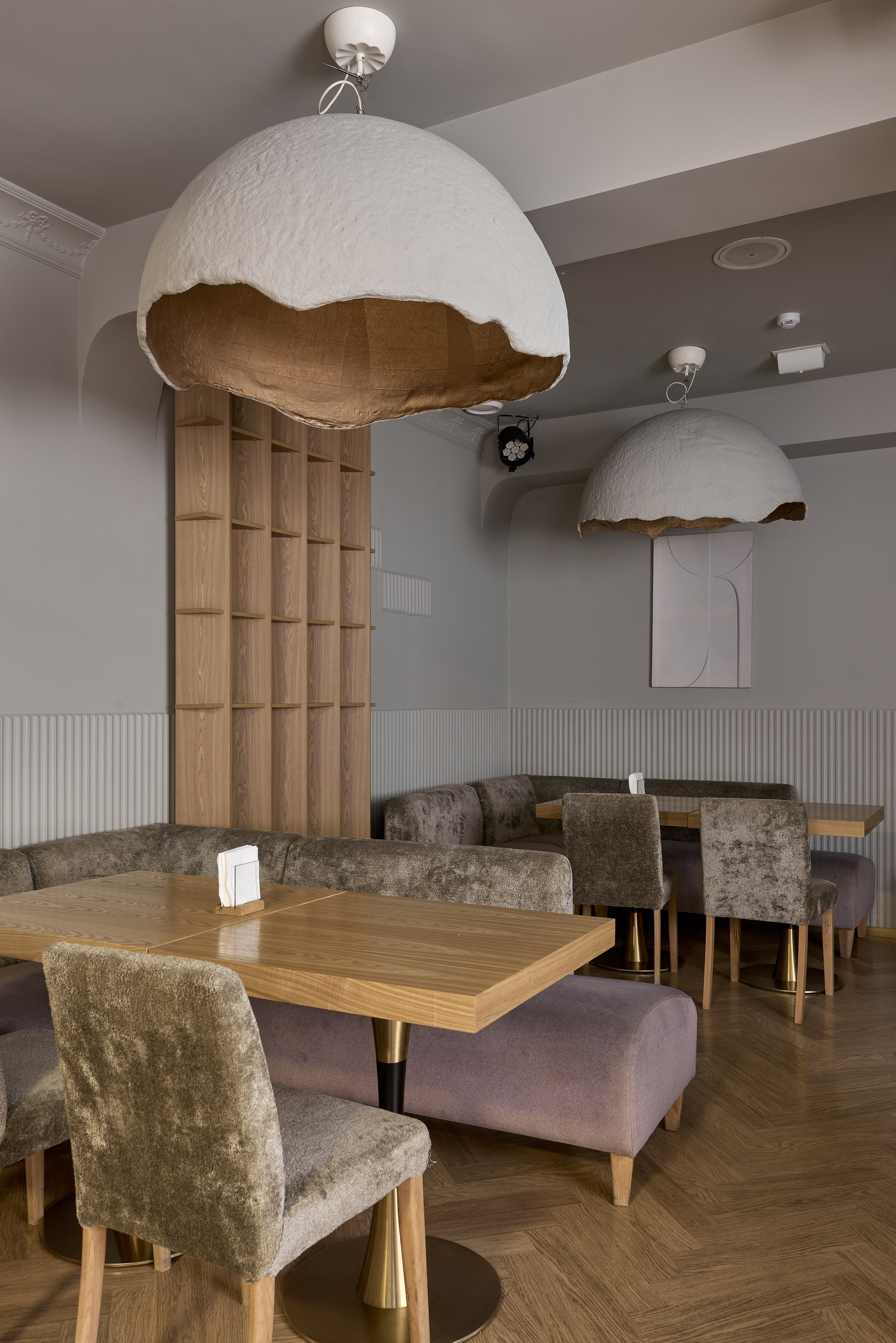 Ресторан М.Оне, Магнитогорск. Абросимов Лев интерьерный и архитектурный фотограф