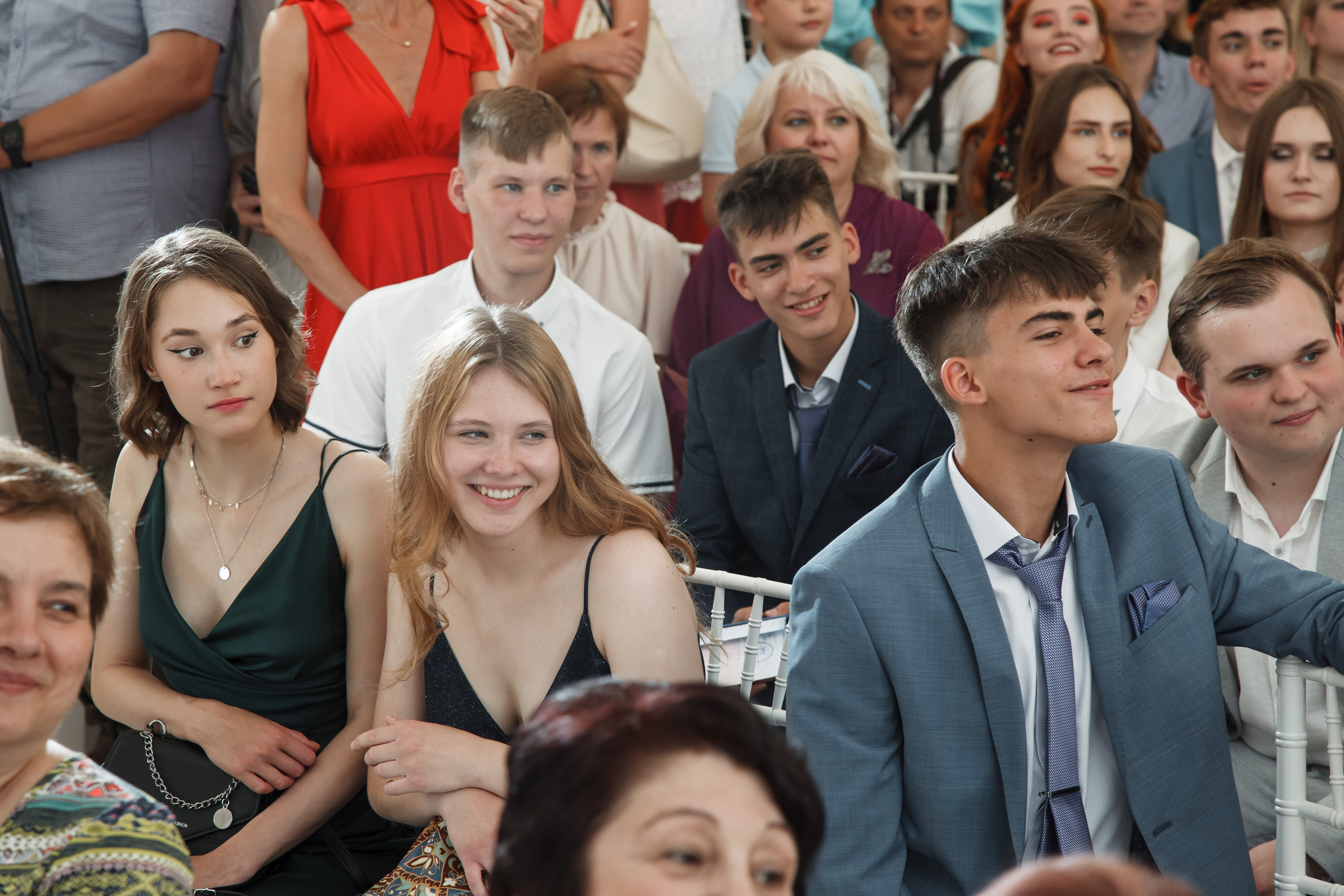 Выпускной, шатер в усадьбе «Гребнево». Свадебный и репортажный фотограф (Москва, Королев и другие)