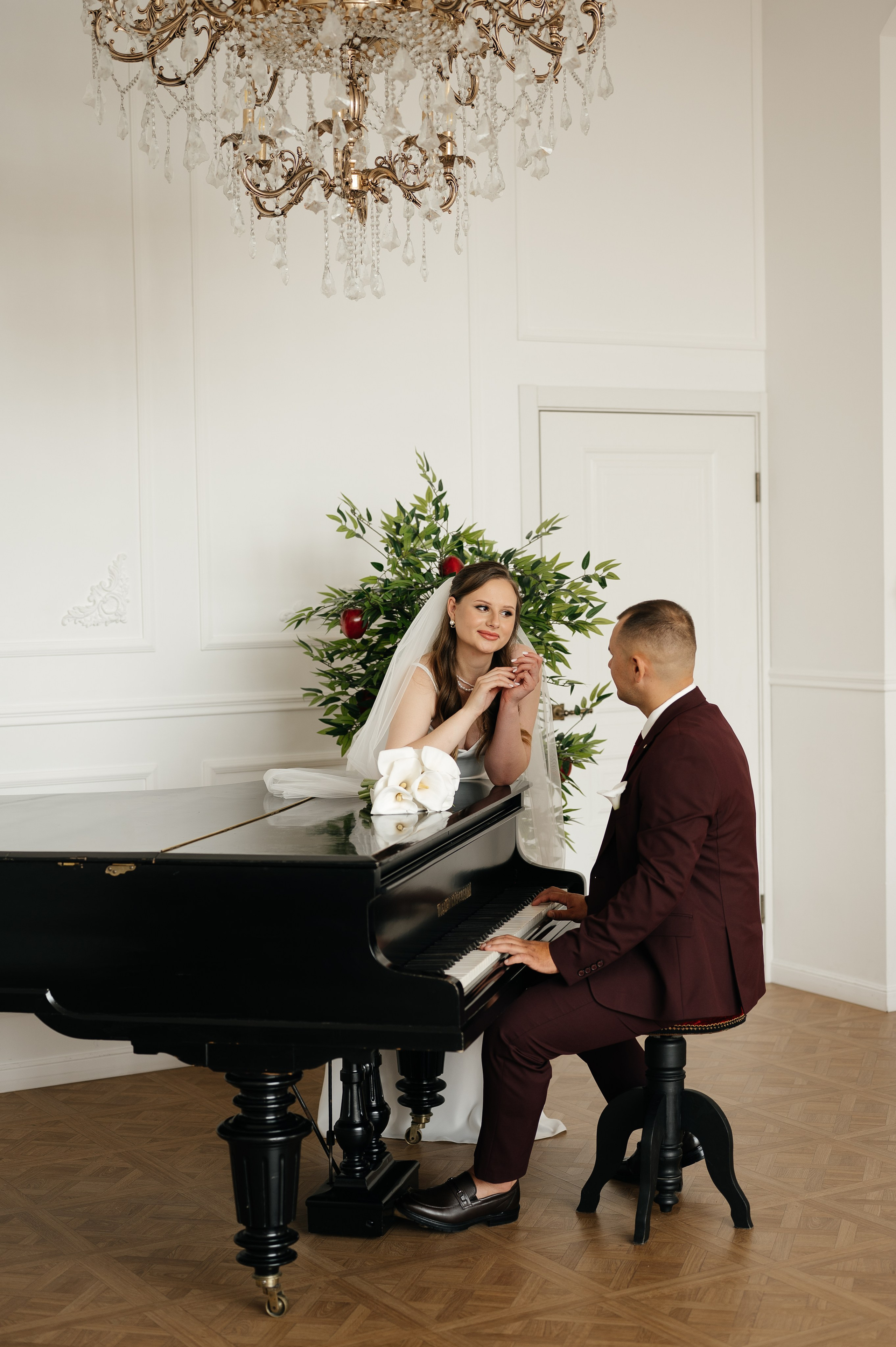 Загс (студия и прогулка). Свадебный и семейный фотограф в Краснодаре Алина Мельник