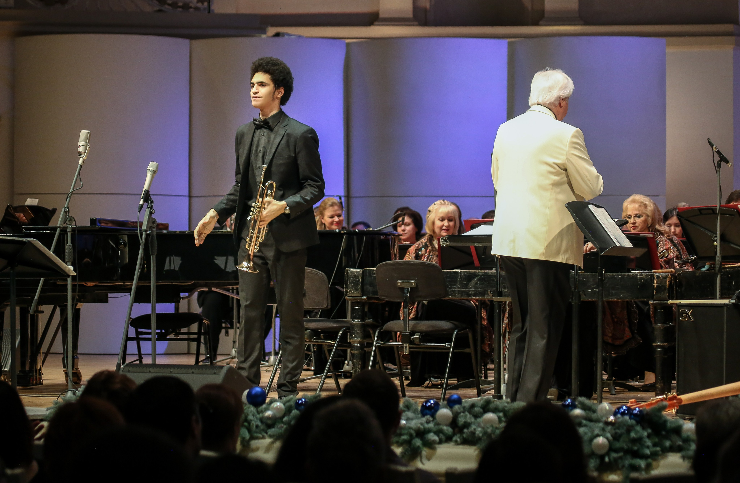 Christmas in Blue. Дарья Письменюк / Darya Leitstern — фотограф, музыкант, журналист, путешественник