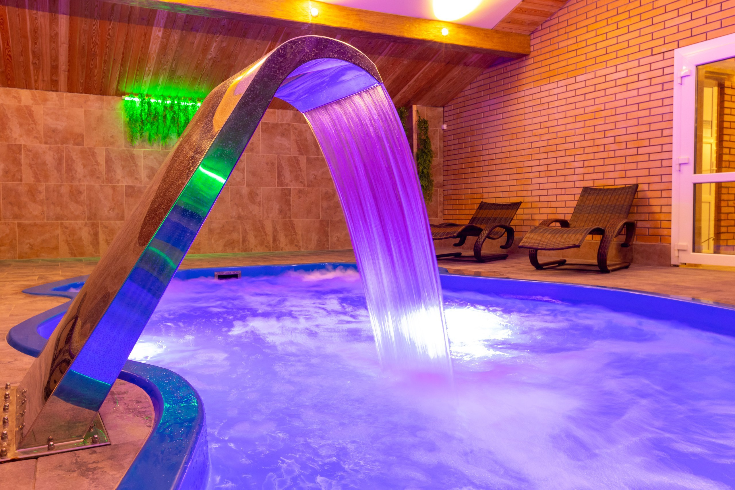 Большая Тросна вечером и новый бассейный комплекс. Фотограф в Туле Крупский АнДРей. Фотостудия «КАДР71» в Туле