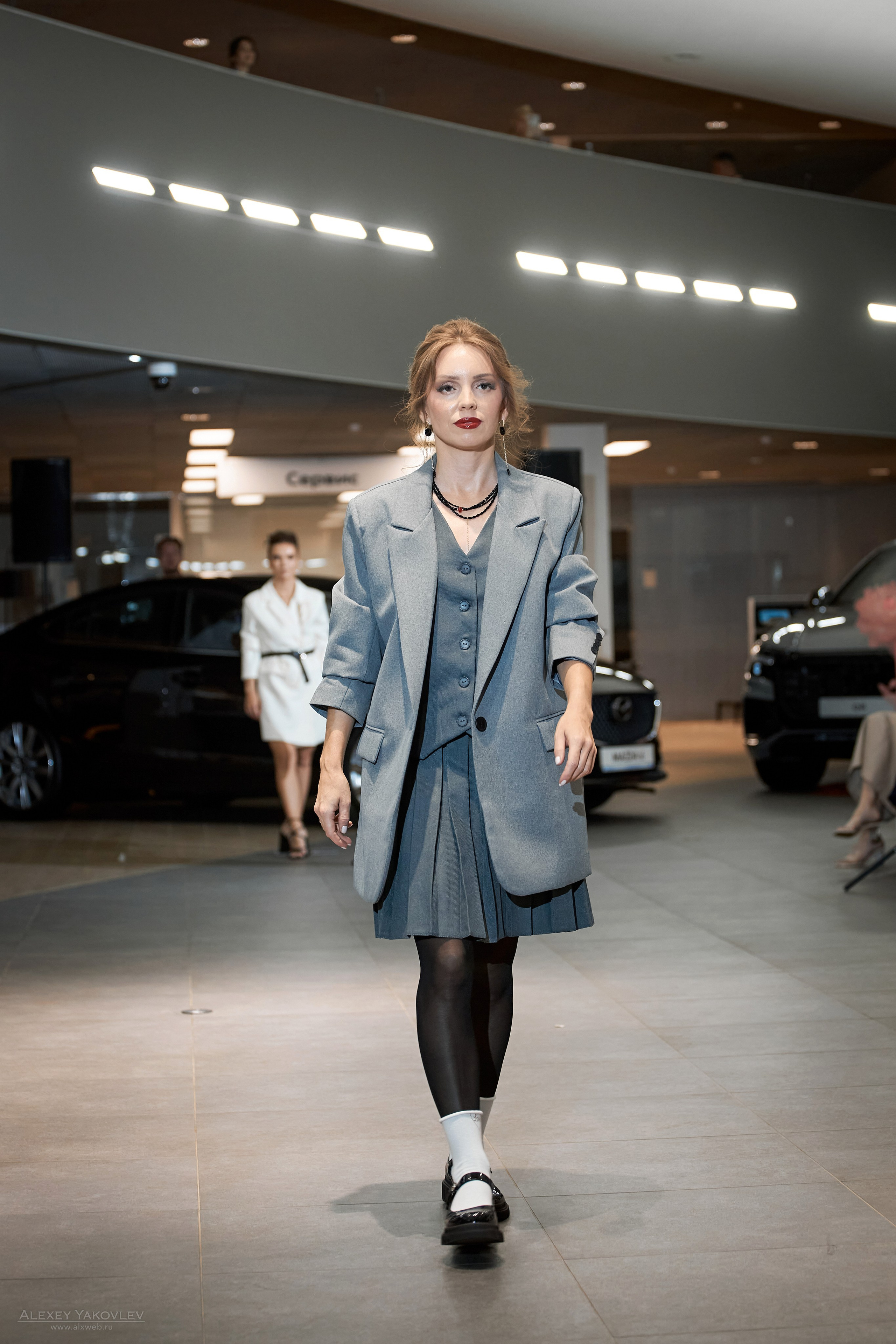 Модный показ PRE-FALL модельной школы Modeling+. Фотограф Алексей Яковлев