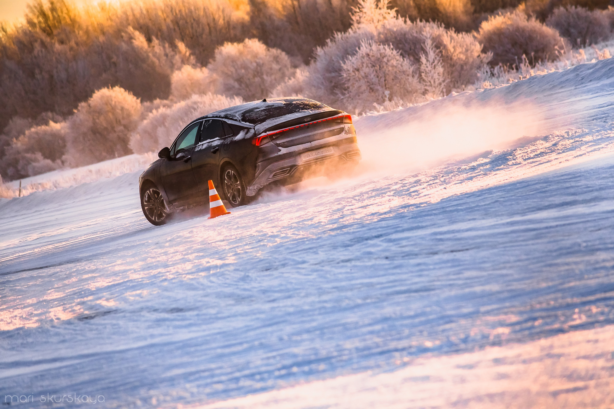 Контраварийная практика вождения автомобиля. Мотофотограф в Санкт-Петербурге Мария Скурская