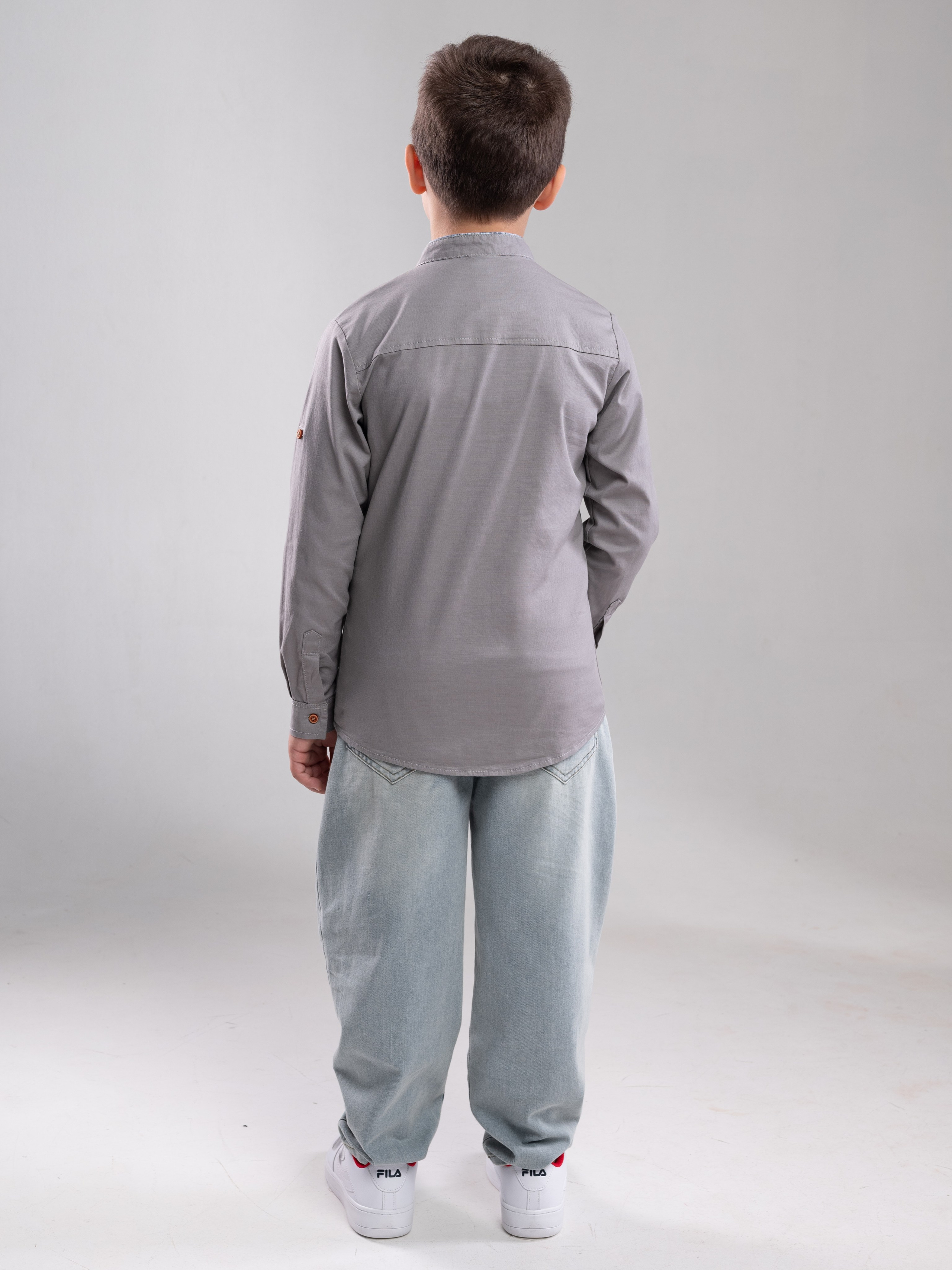 Рубашки на мальчиков. Предметный фотограф, фото для маркетплейсов Пятигорск, КМВ