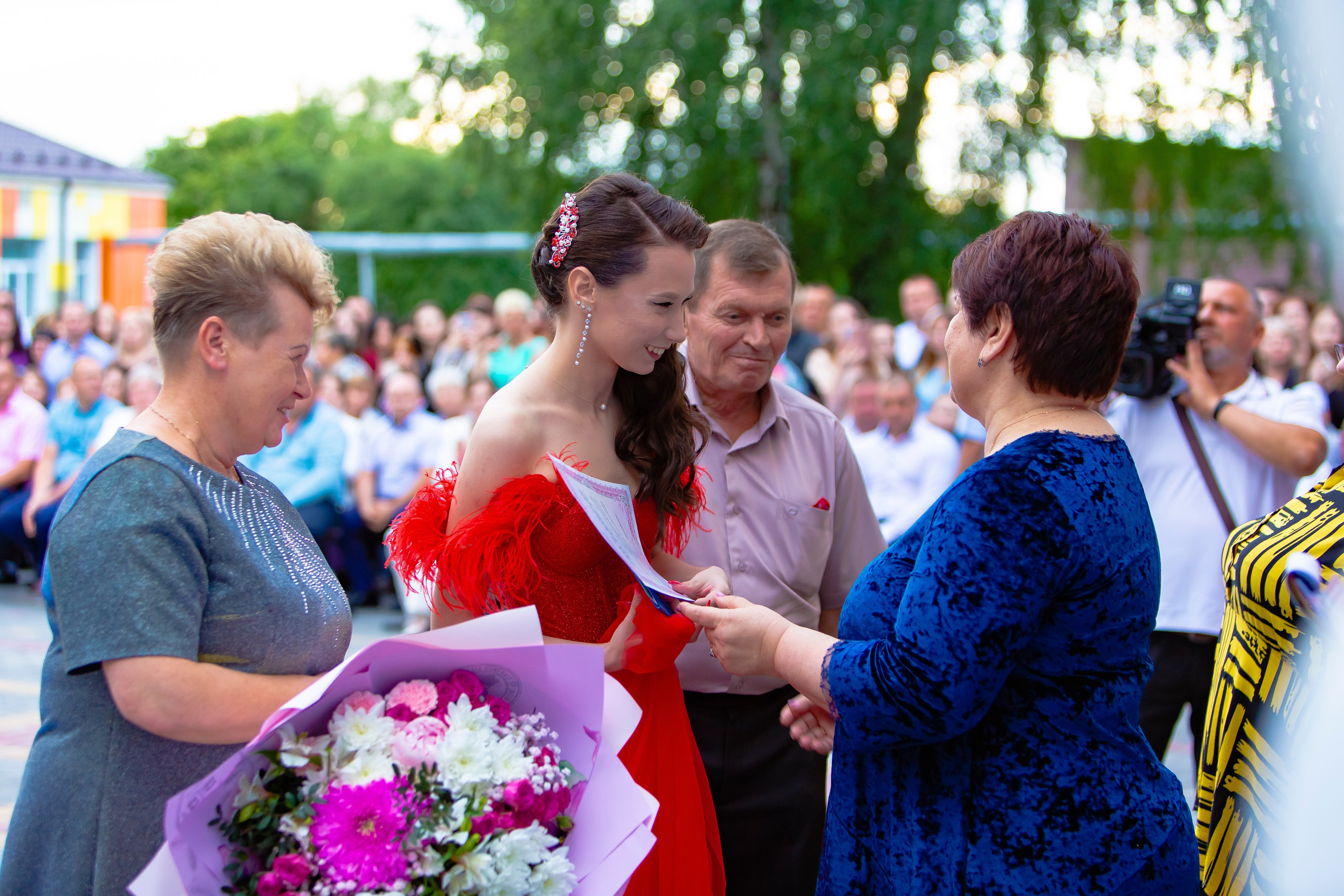 Выпускной вечер. Профессиональная съёмка и монтаж фото&видео в Курске и области