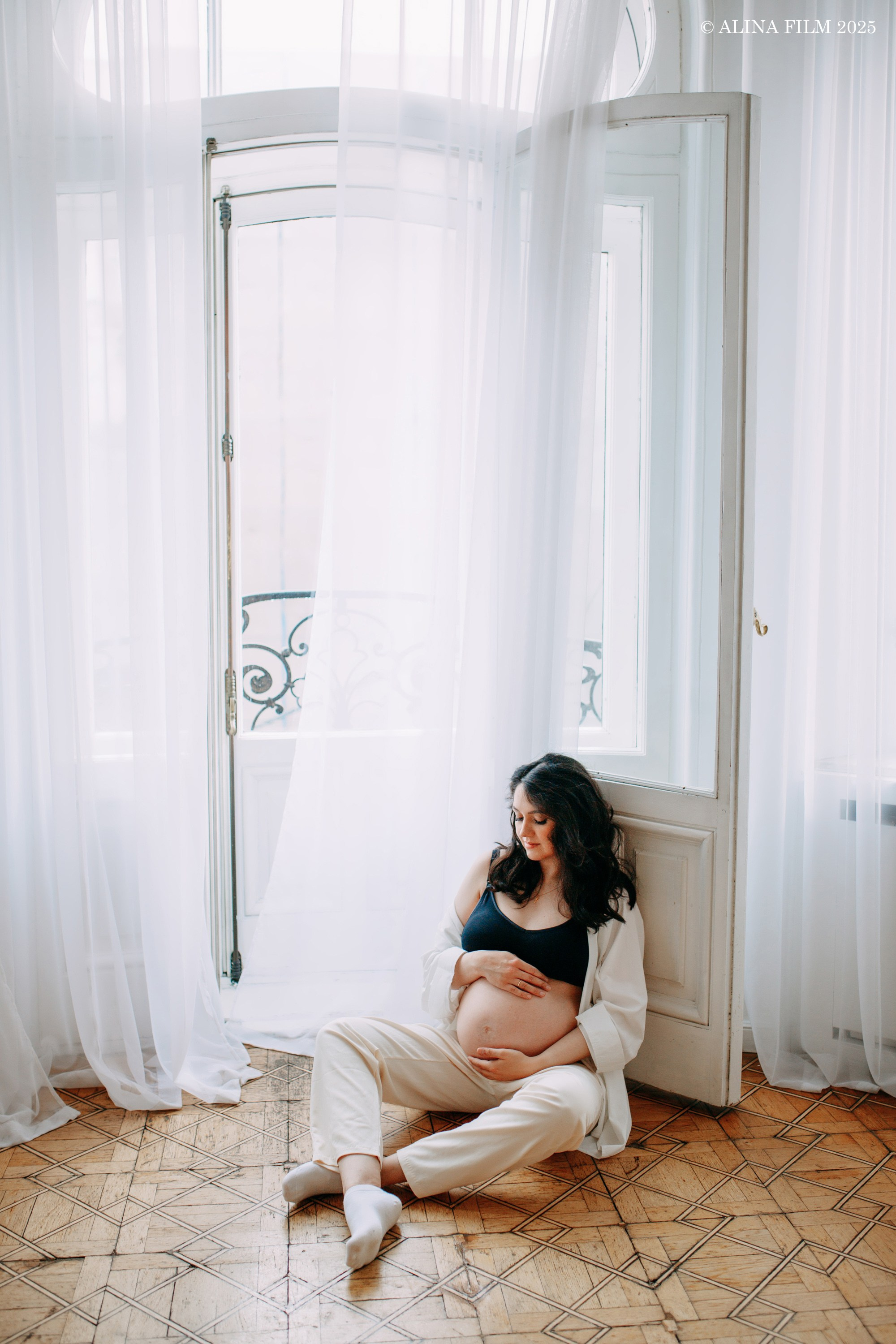 Фотосессия беременности в стиле минимализма. Фотограф в Санкт-Петербурге Alina Film