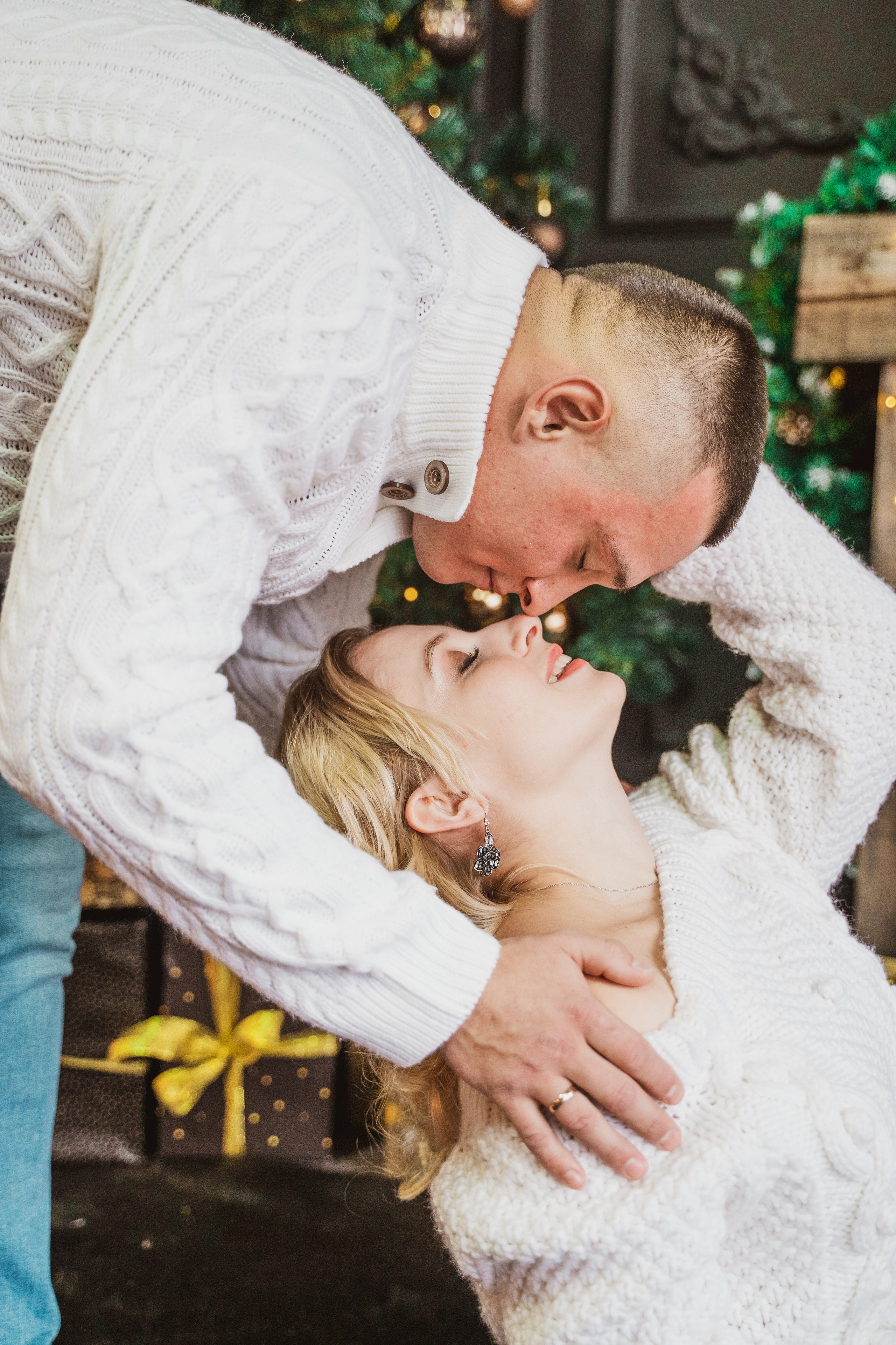 Новогодняя фотосессия беременности в студии. Анна и Кирилл. Свадебный и репортажный фотограф в Уфе| Осетрова Ольга