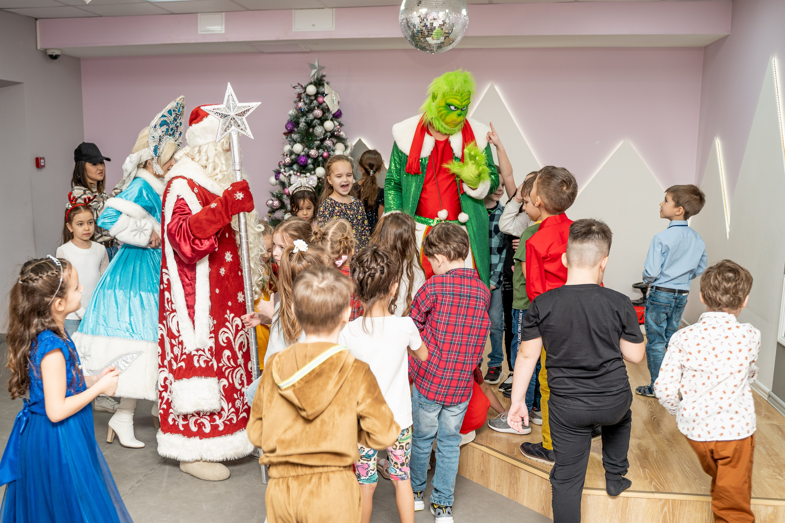 1 гимназия Новогодний утренник. Свадебный и репортажный фотограф в Уфе| Осетрова Ольга