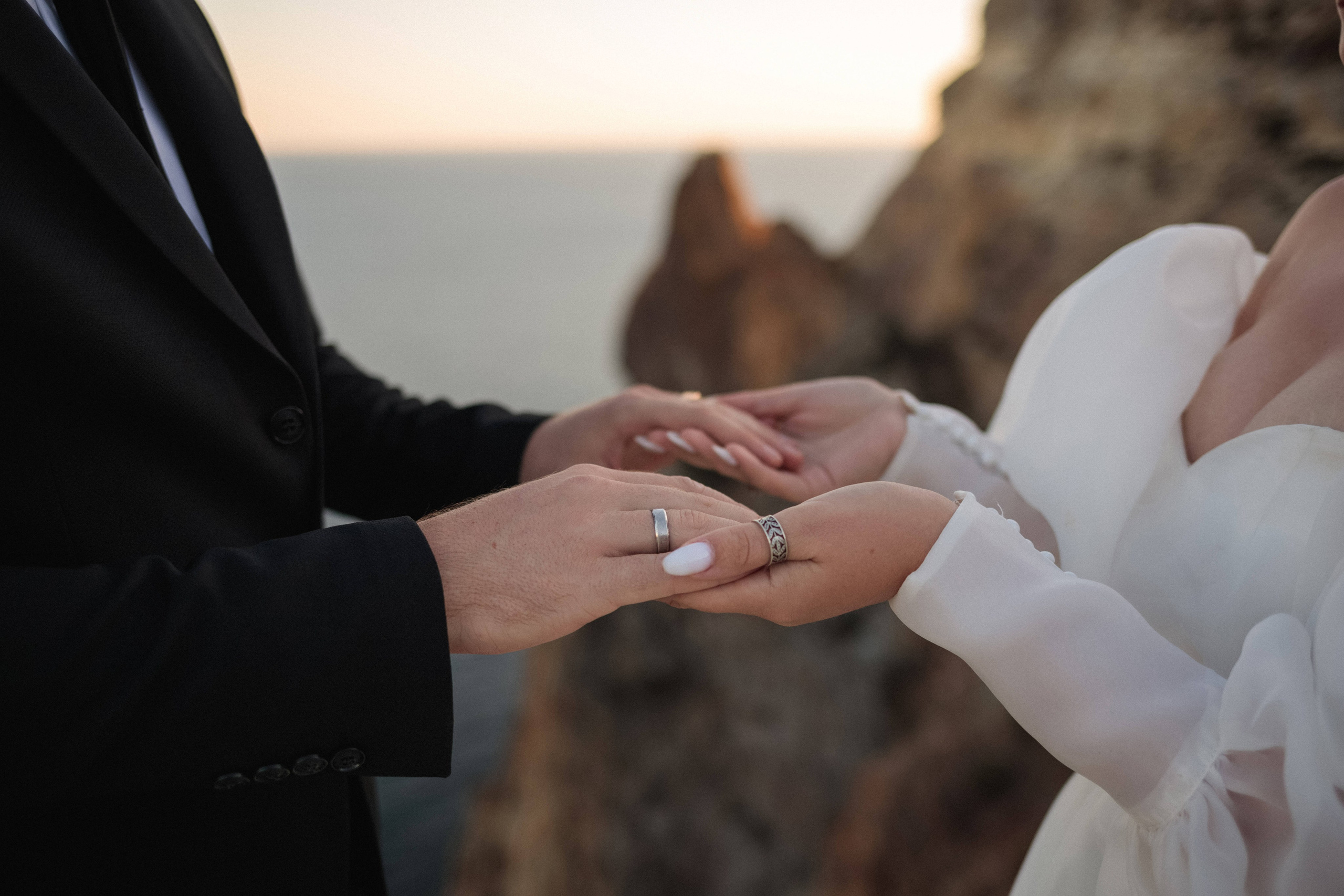 «Закат на Фиоленте: начало вечной любви Надежды и Александра в кадре». Свадебный фотограф Мироманов Николай в Крыму