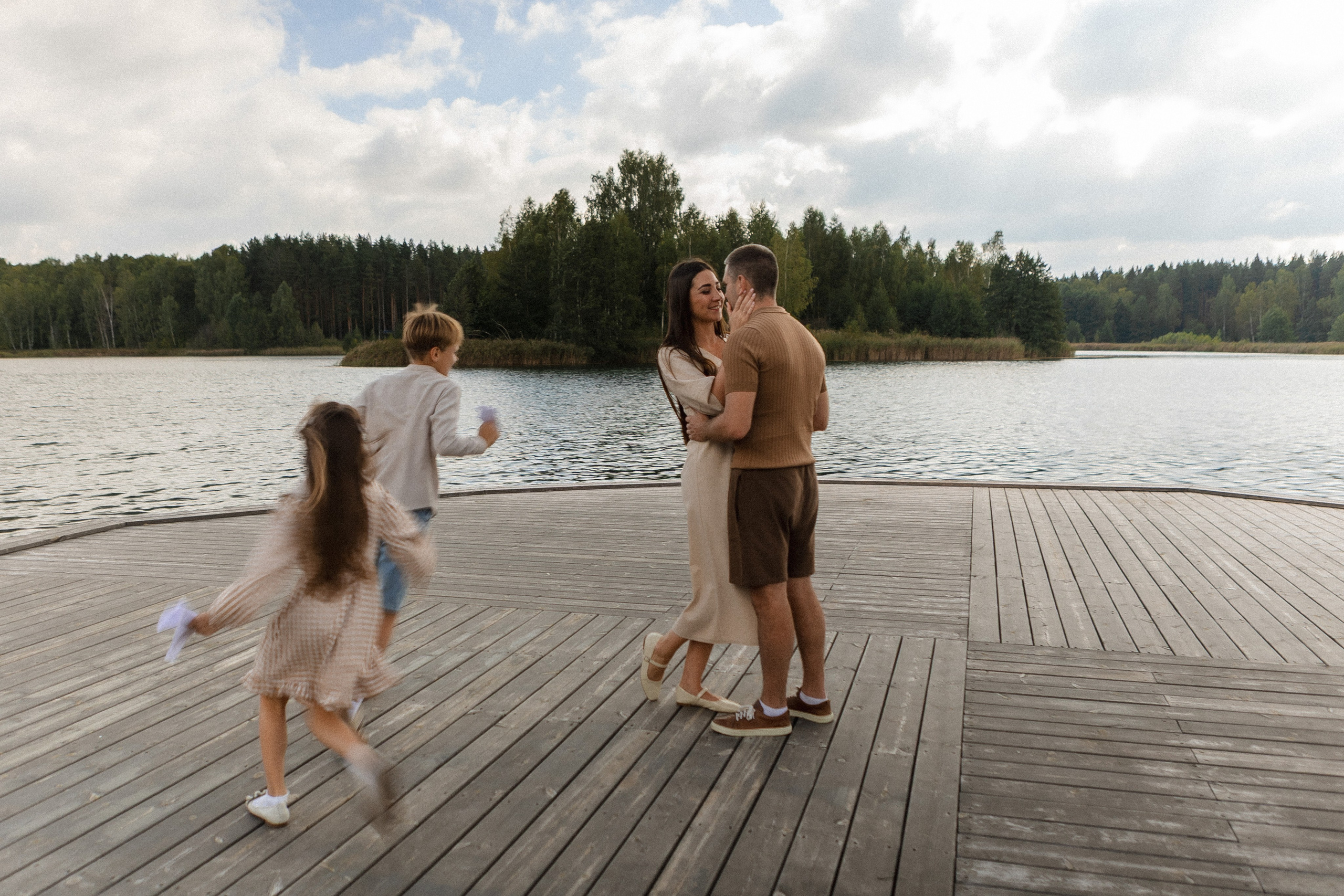Бумажные самолетики. Семейный фотограф в Нижнем Новгороде Доронина Юлия