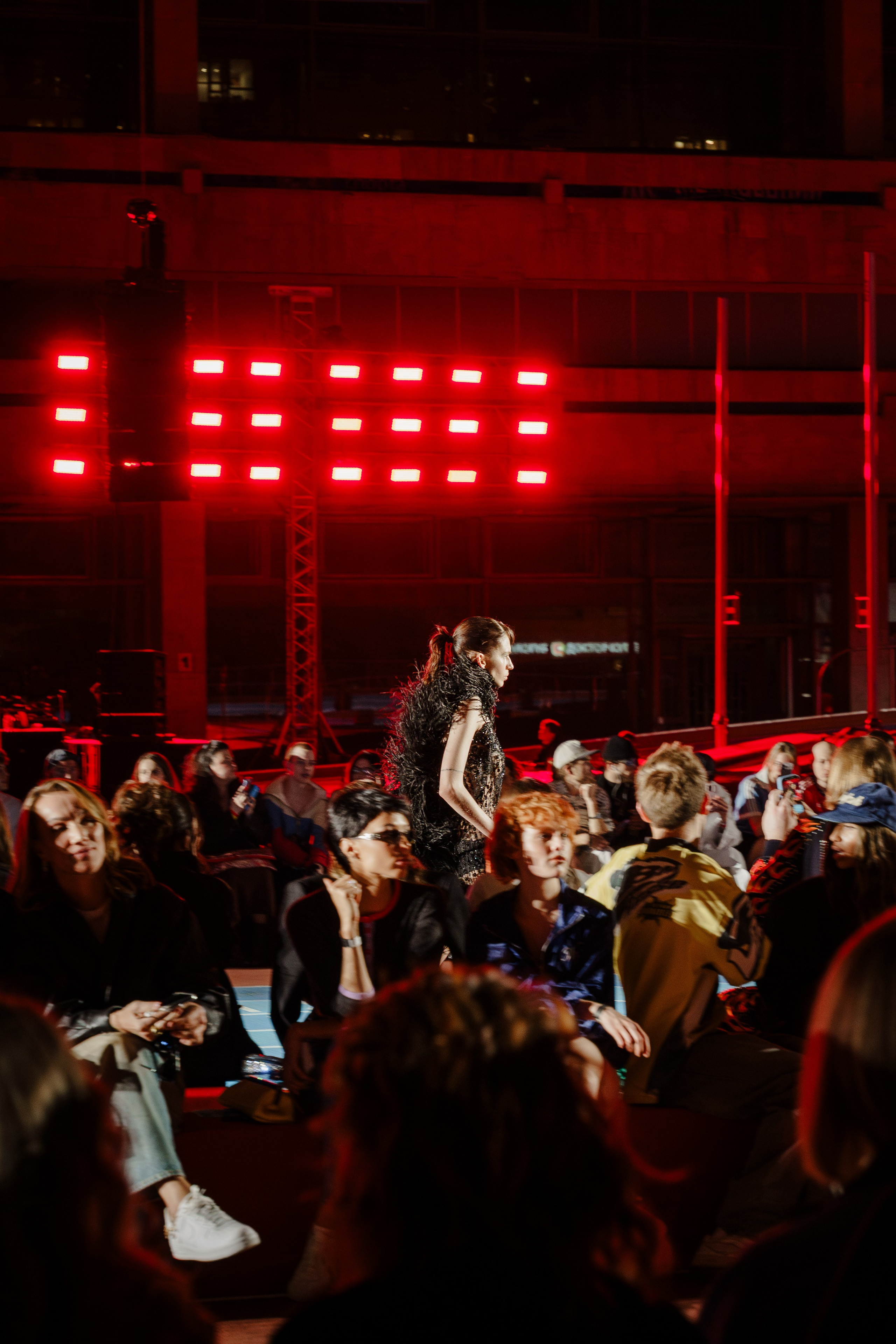 YANDEX FASHION SHOW SS’26. Репортажный фотограф в Москве Саша Дружинина