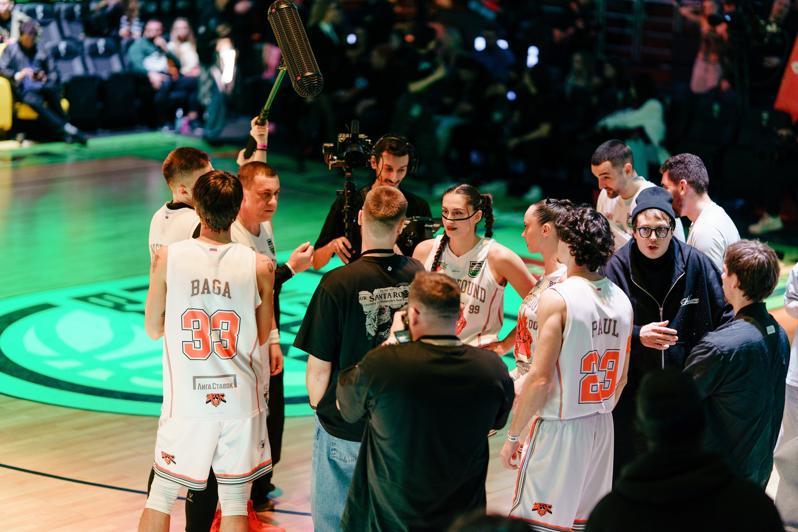 MEDIA BASKET. Репортажный фотограф в Москве Саша Дружинина