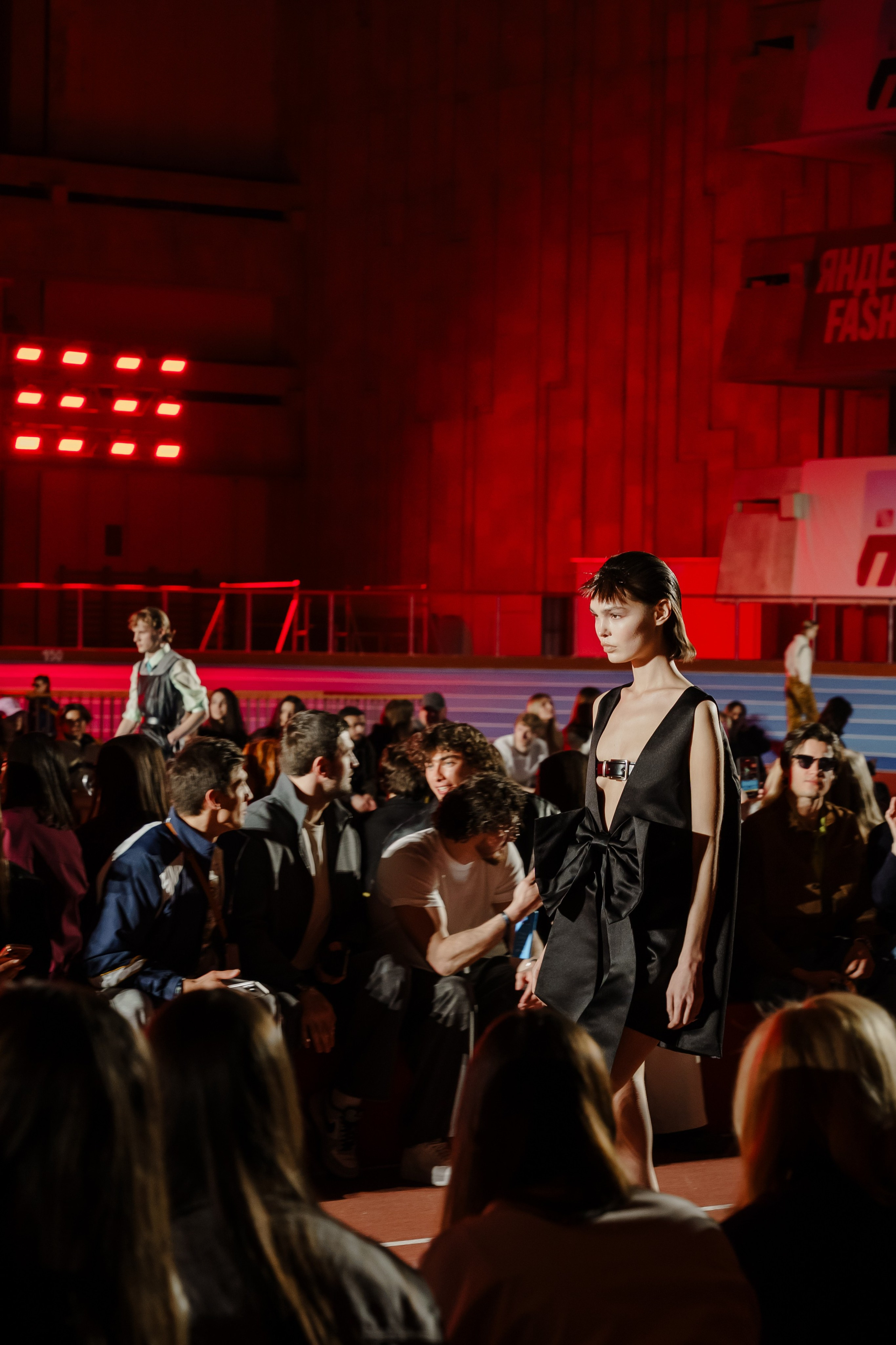 YANDEX FASHION SHOW SS’26. Репортажный фотограф в Москве Саша Дружинина