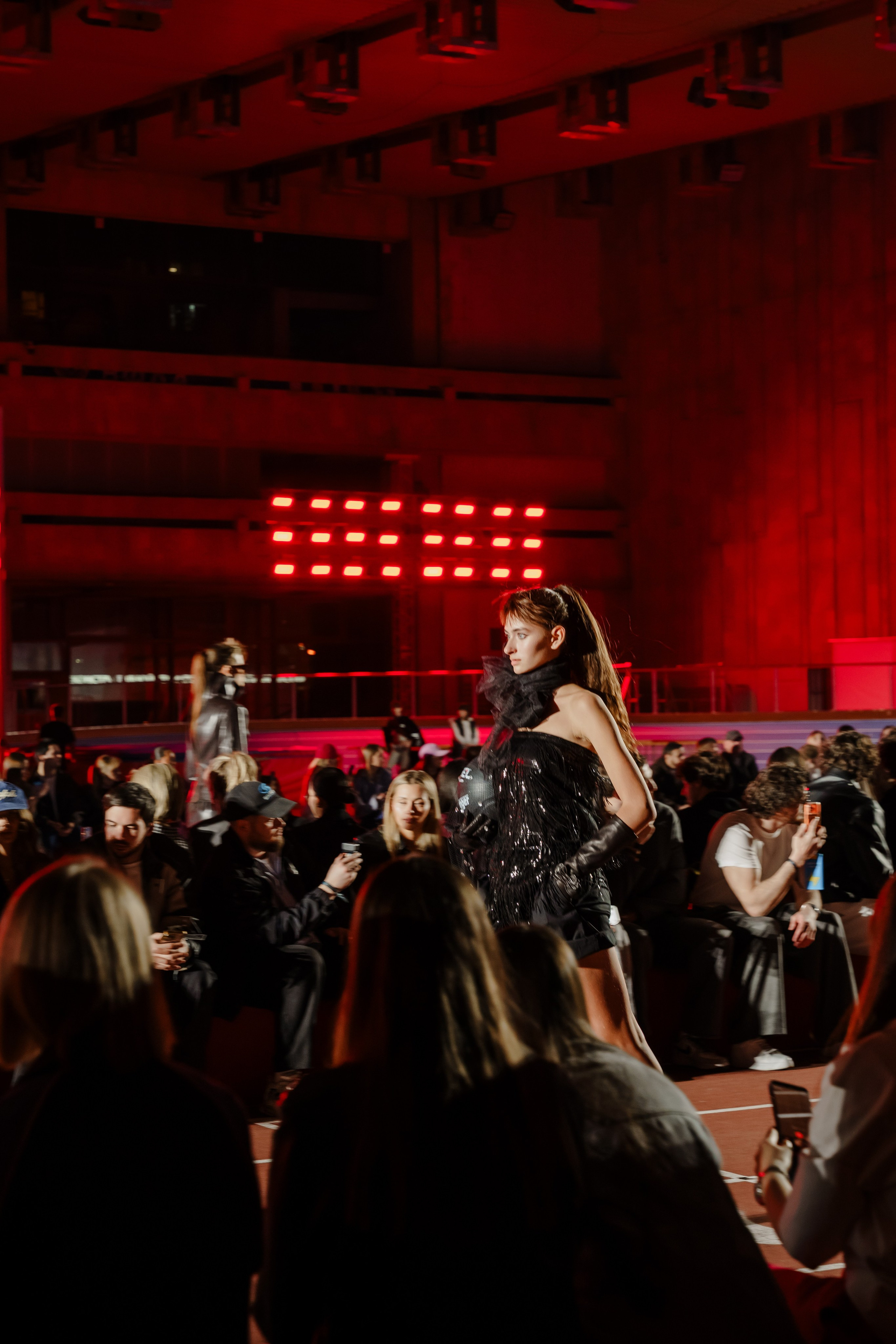 YANDEX FASHION SHOW SS’26. Репортажный фотограф в Москве Саша Дружинина