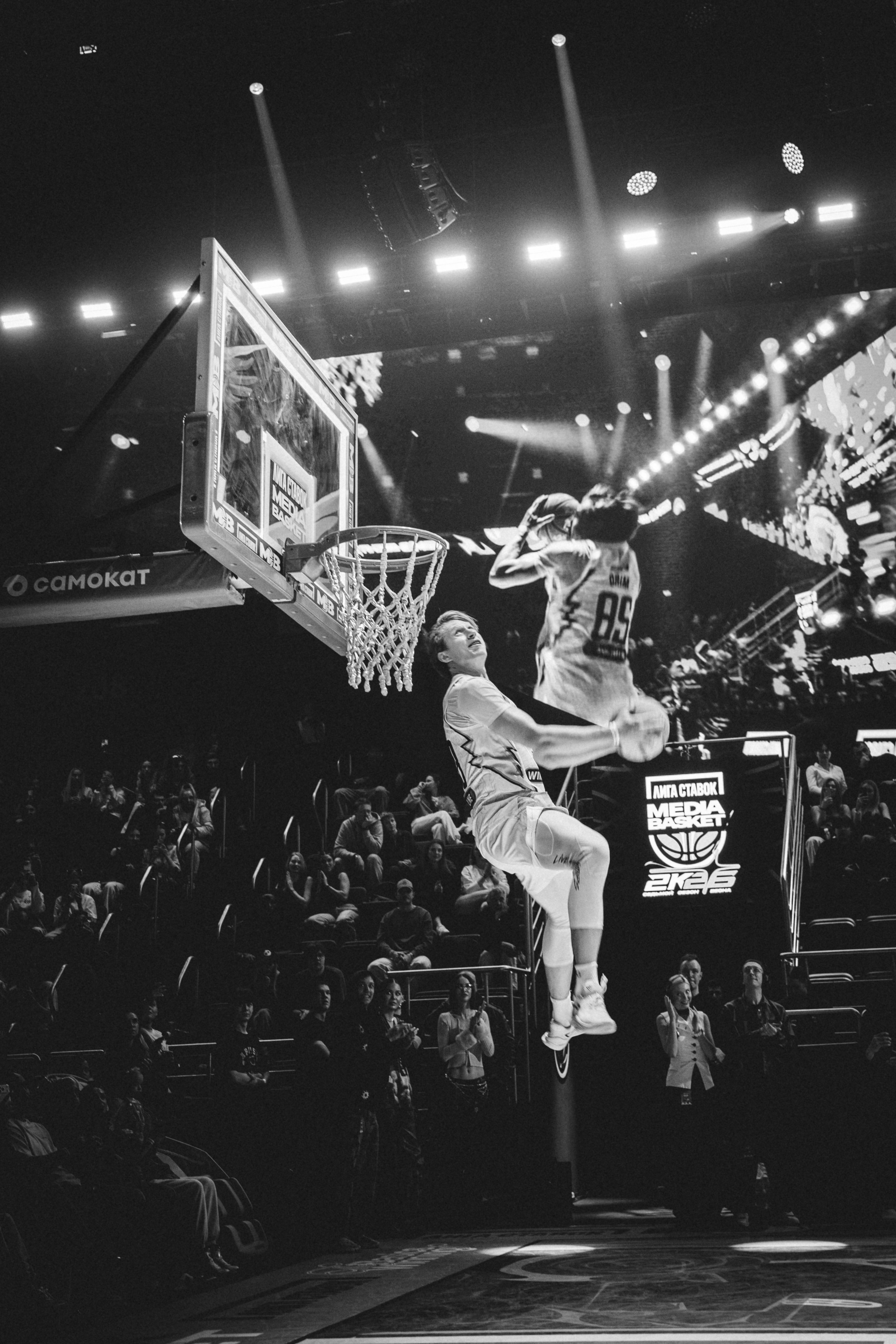 MEDIA BASKET. Репортажный фотограф в Москве Саша Дружинина