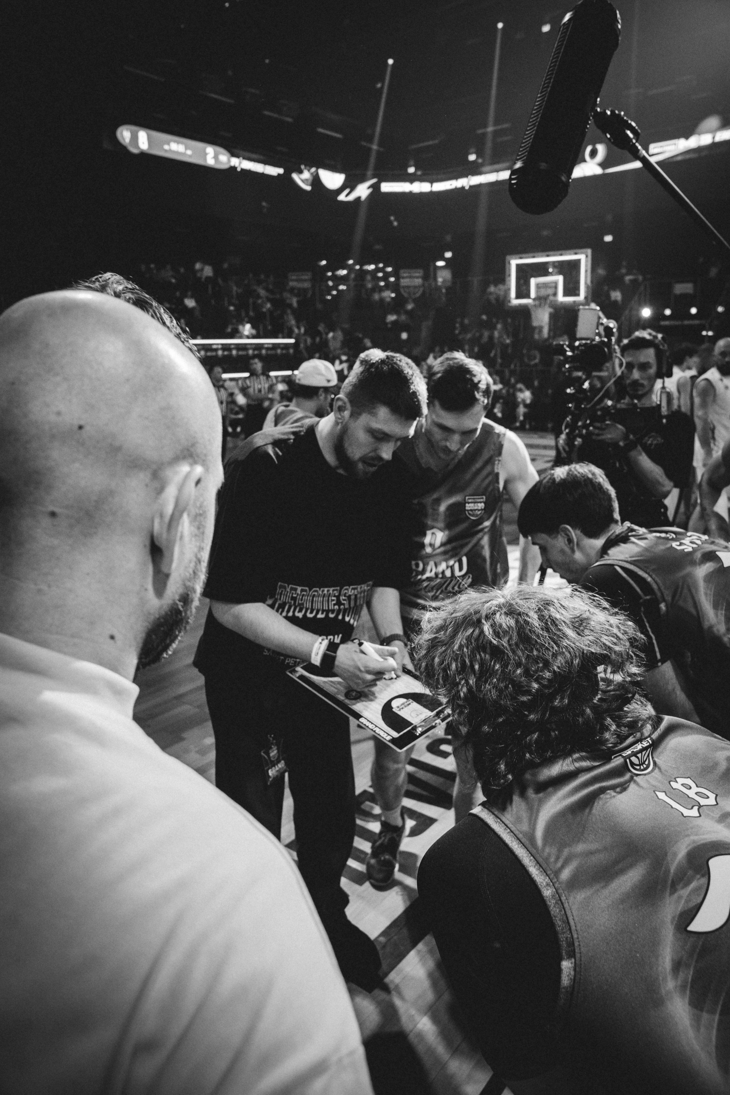 MEDIA BASKET. Репортажный фотограф в Москве Саша Дружинина