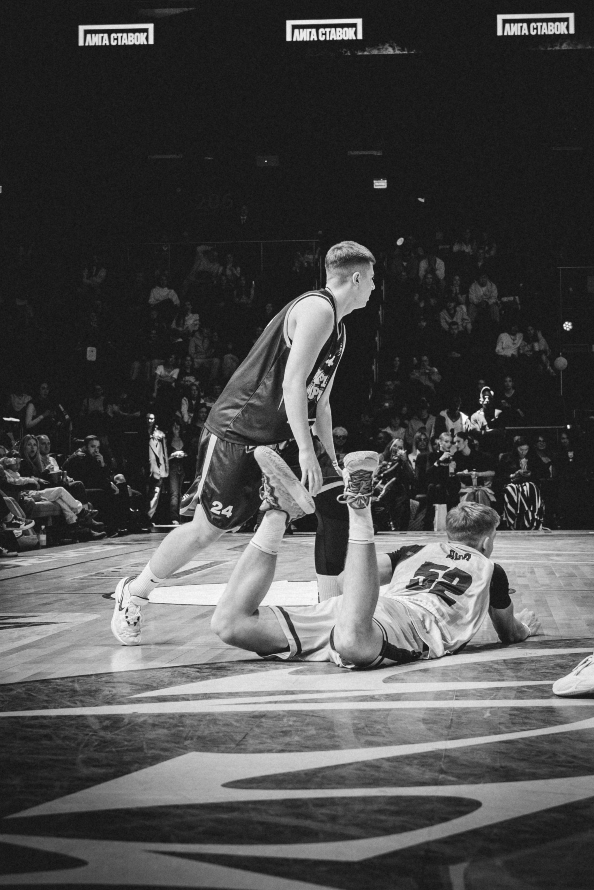 MEDIA BASKET. Репортажный фотограф в Москве Саша Дружинина