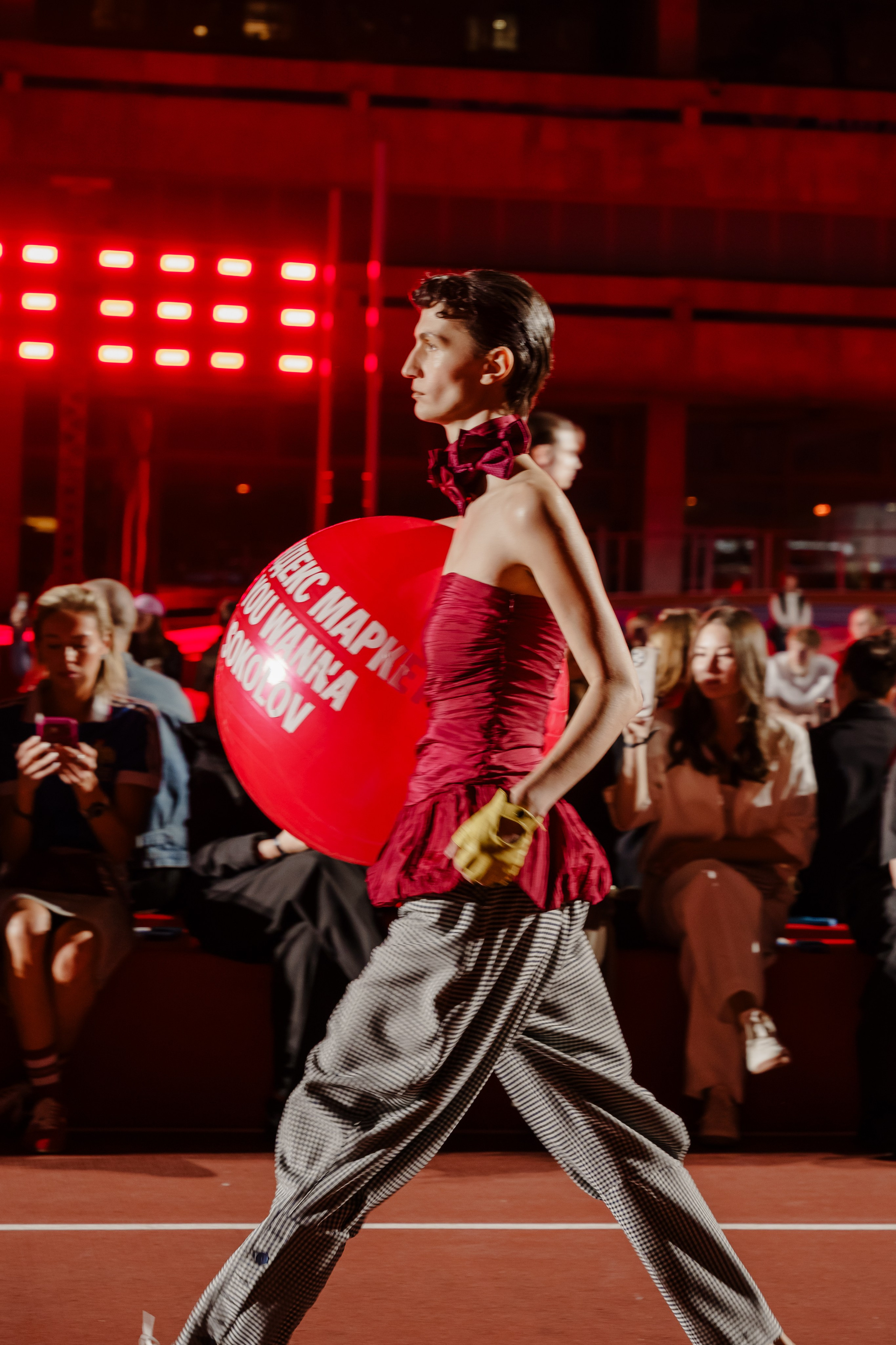YANDEX FASHION SHOW SS’26. Репортажный фотограф в Москве Саша Дружинина