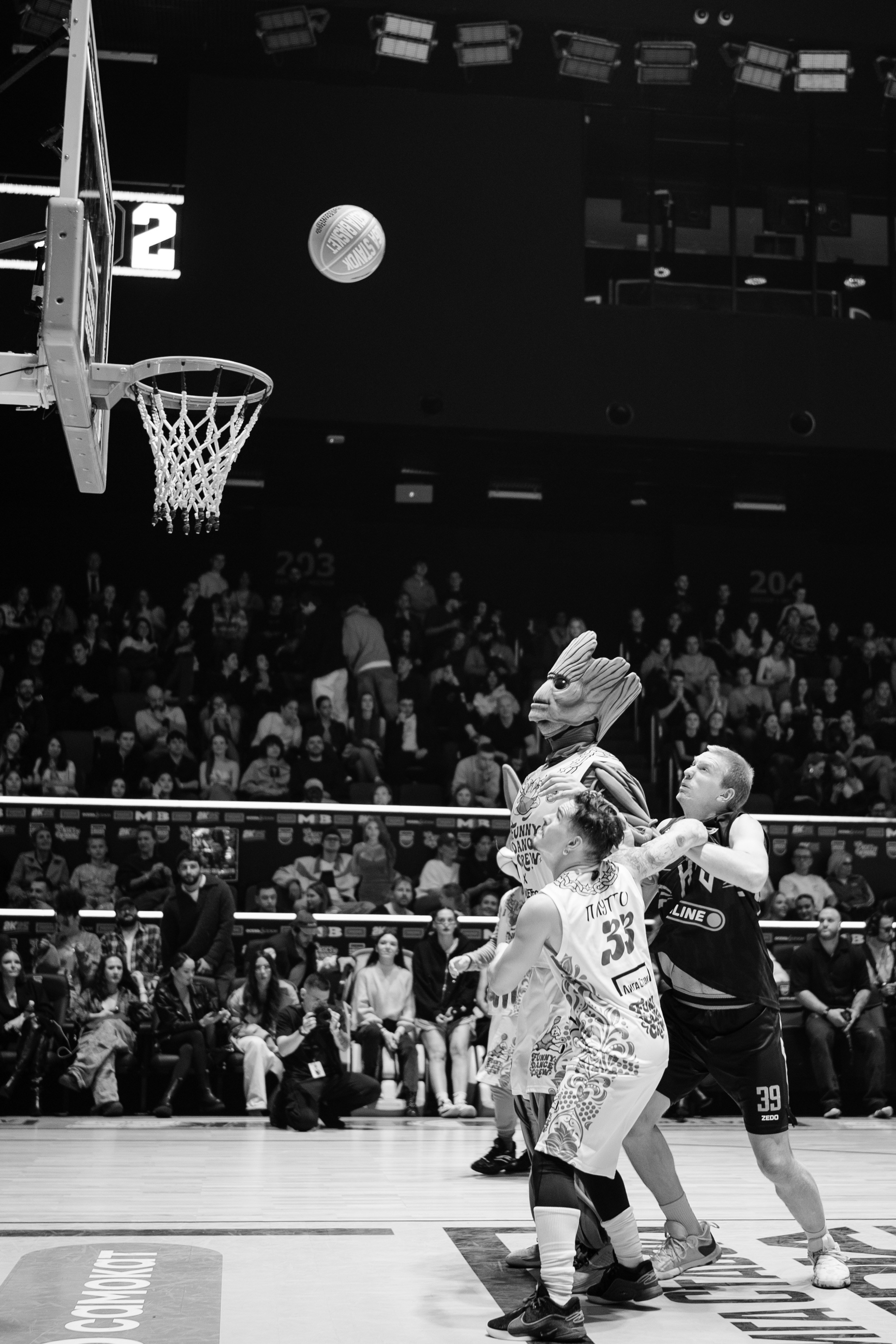 MEDIA BASKET. Репортажный фотограф в Москве Саша Дружинина