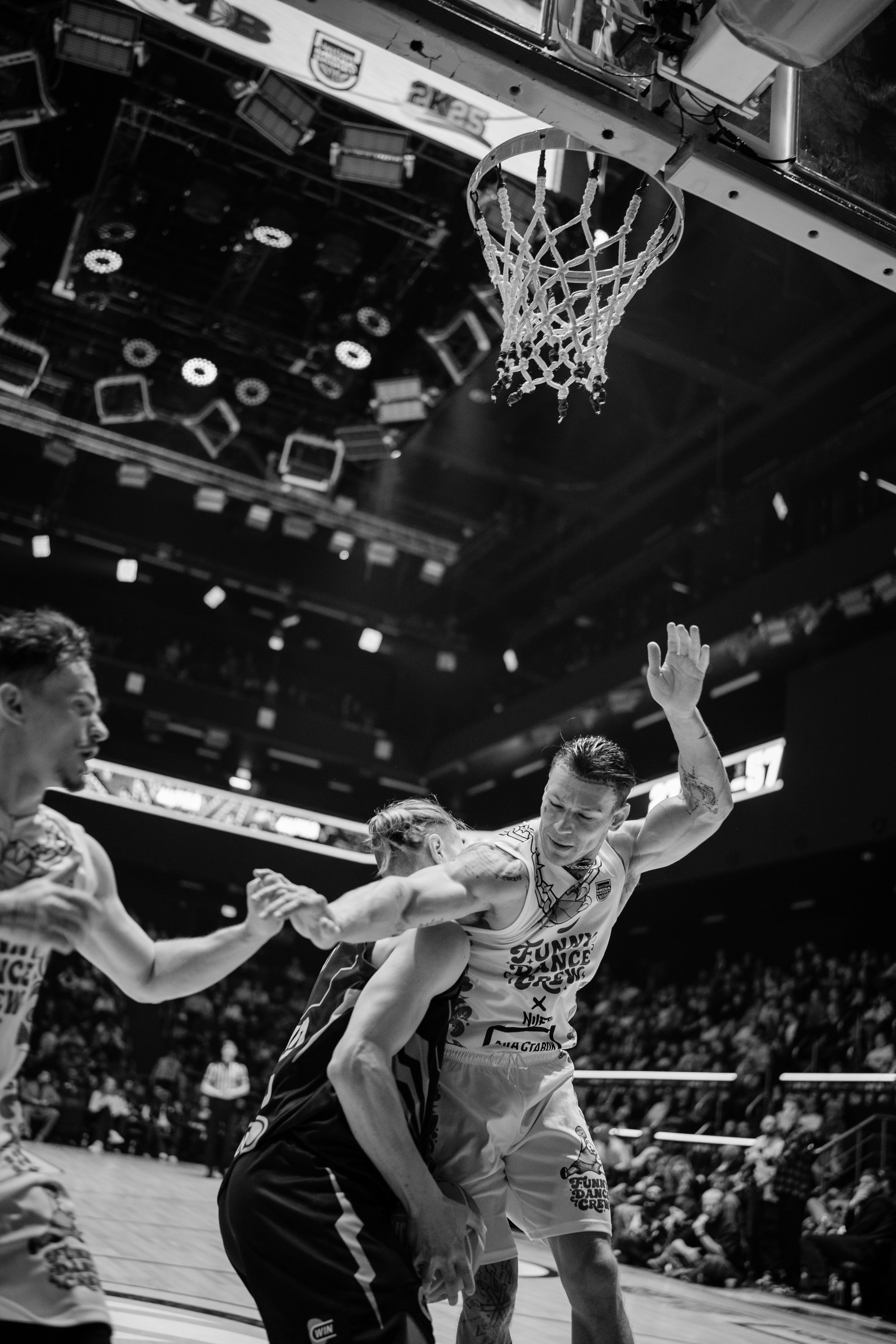 MEDIA BASKET. Репортажный фотограф в Москве Саша Дружинина