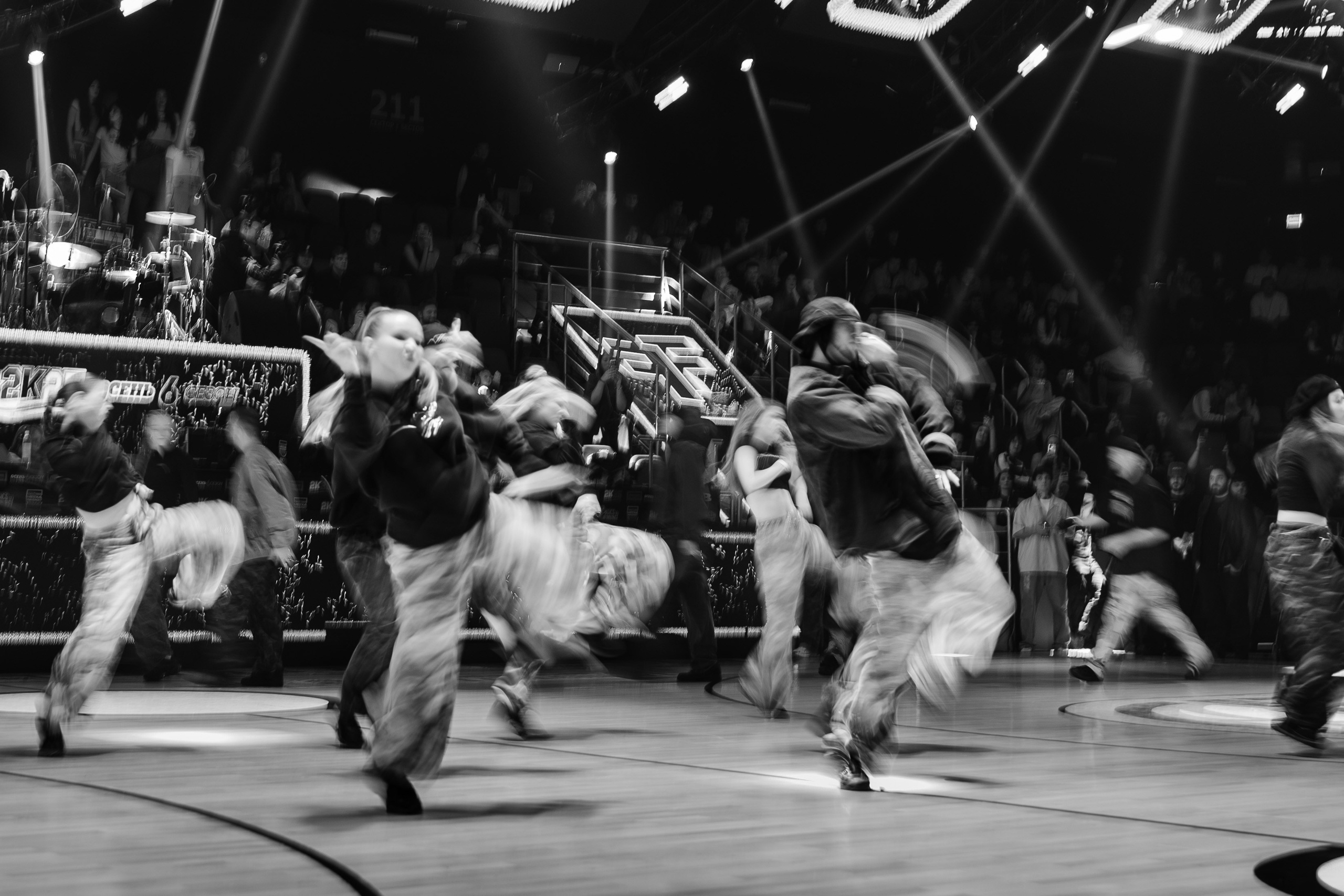 MEDIA BASKET. Репортажный фотограф в Москве Саша Дружинина