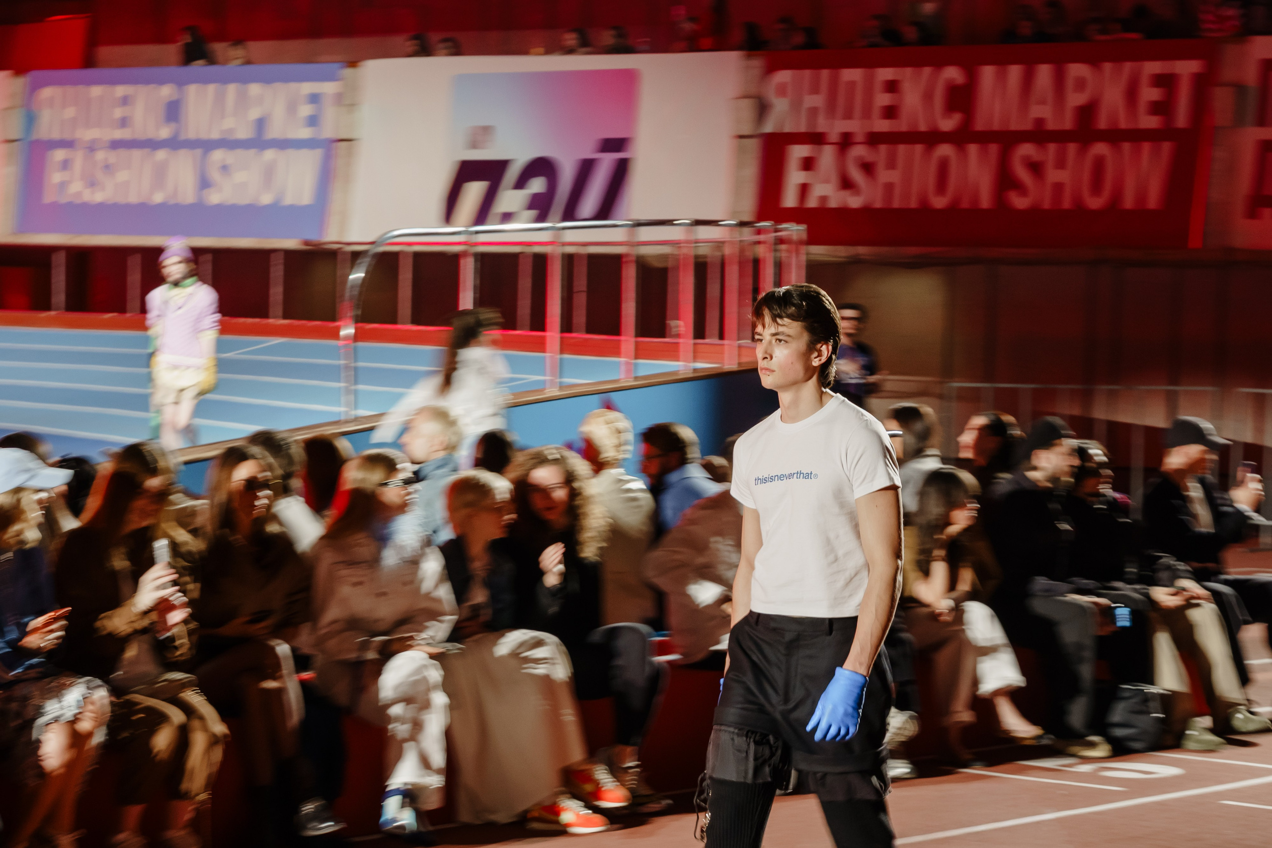 YANDEX FASHION SHOW SS’26. Репортажный фотограф в Москве Саша Дружинина