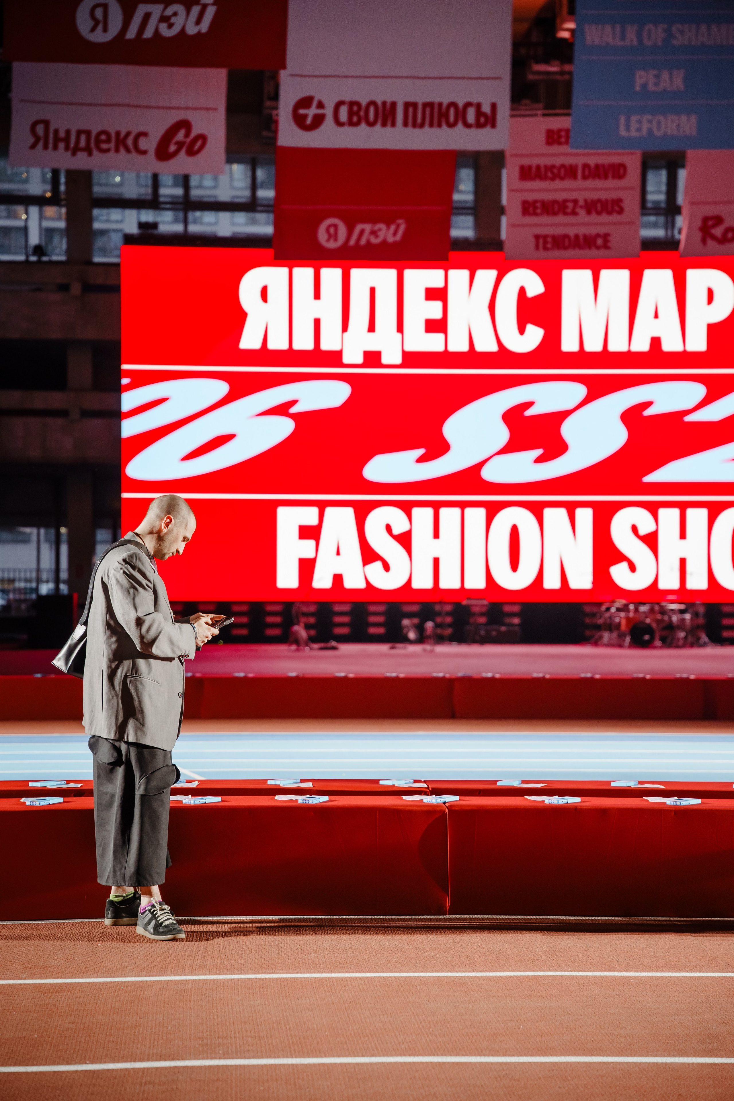 YANDEX FASHION SHOW SS’26. Репортажный фотограф в Москве Саша Дружинина