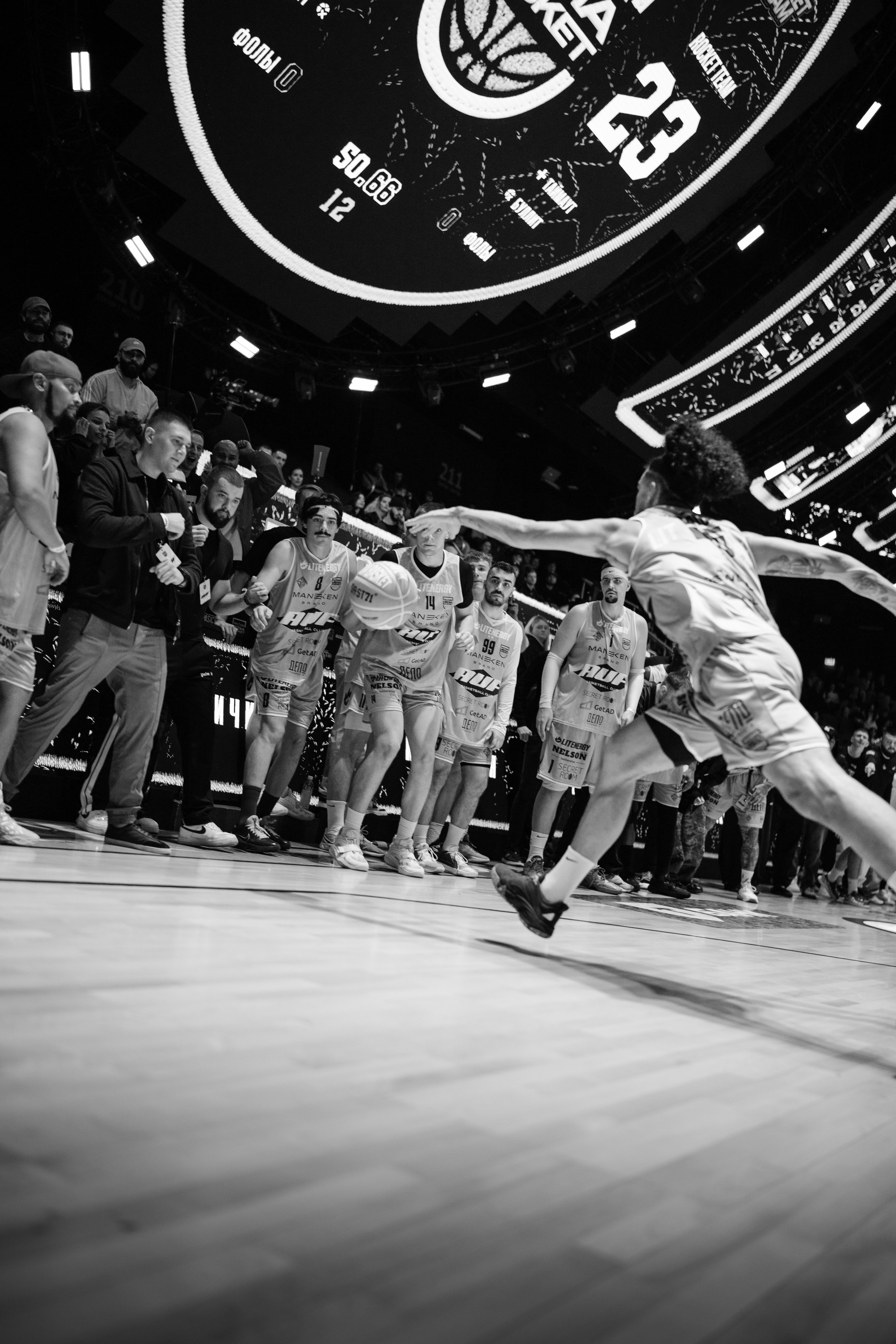 MEDIA BASKET. Репортажный фотограф в Москве Саша Дружинина