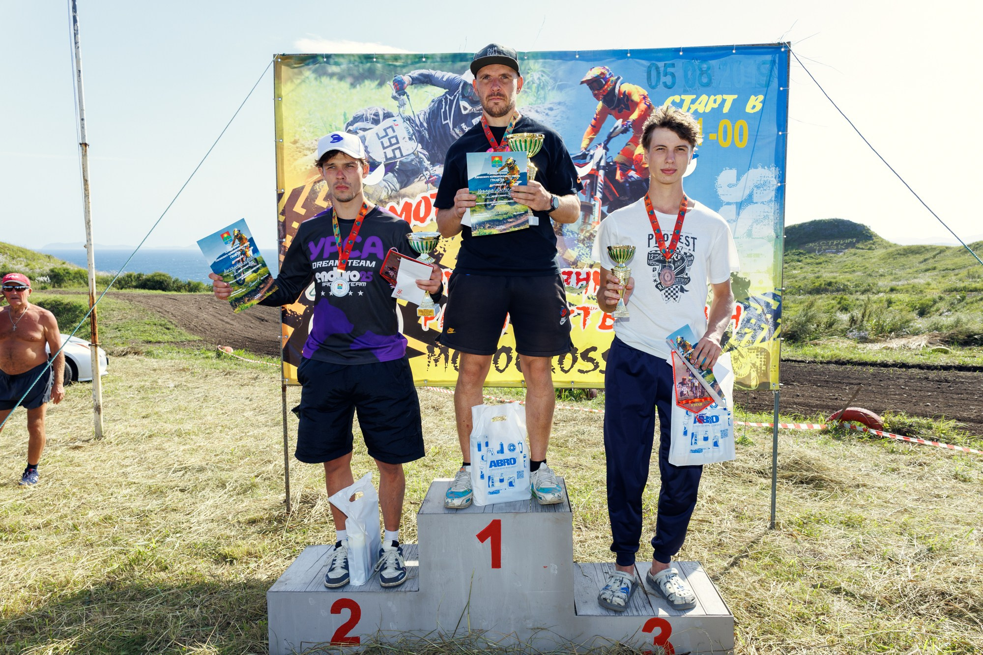 Мотокросс 2025. Андрей Кровлин — фотограф в Славянке