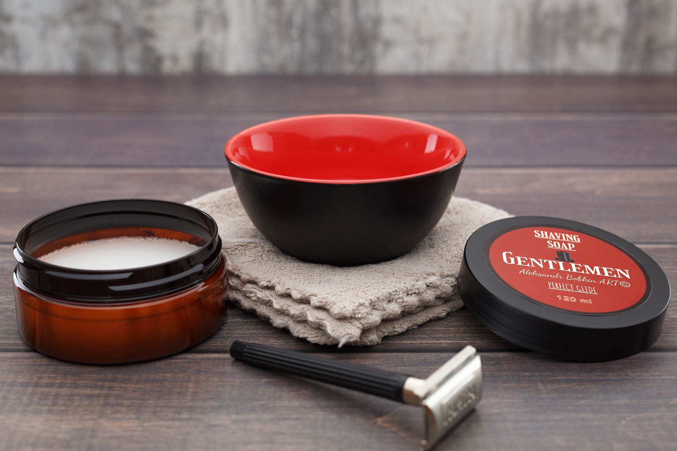 Композиция с мылом для бритья имиджевое фото