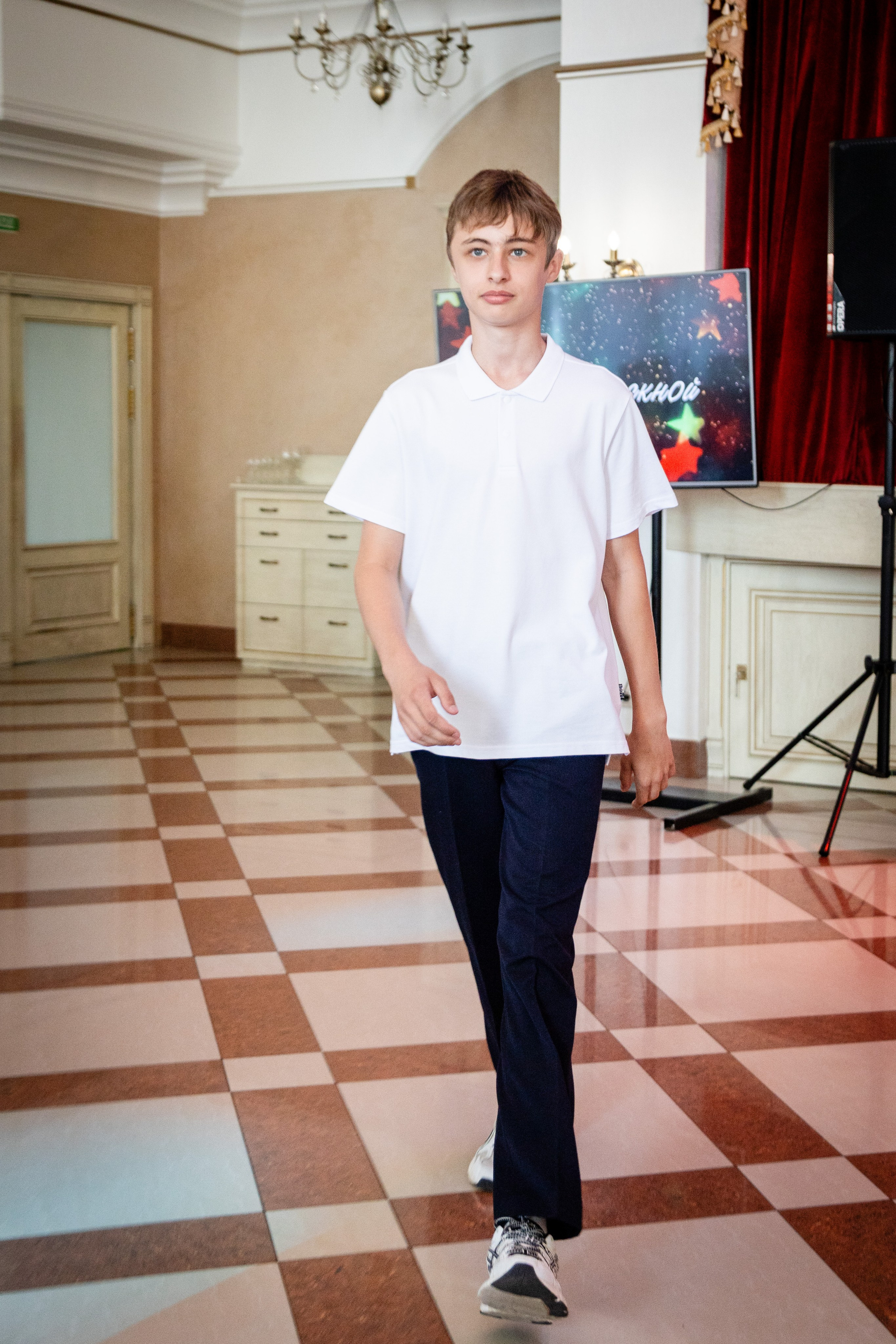 Школьный выпускной. Детский фотограф видеограф в Хабаровске Михаил Орлов