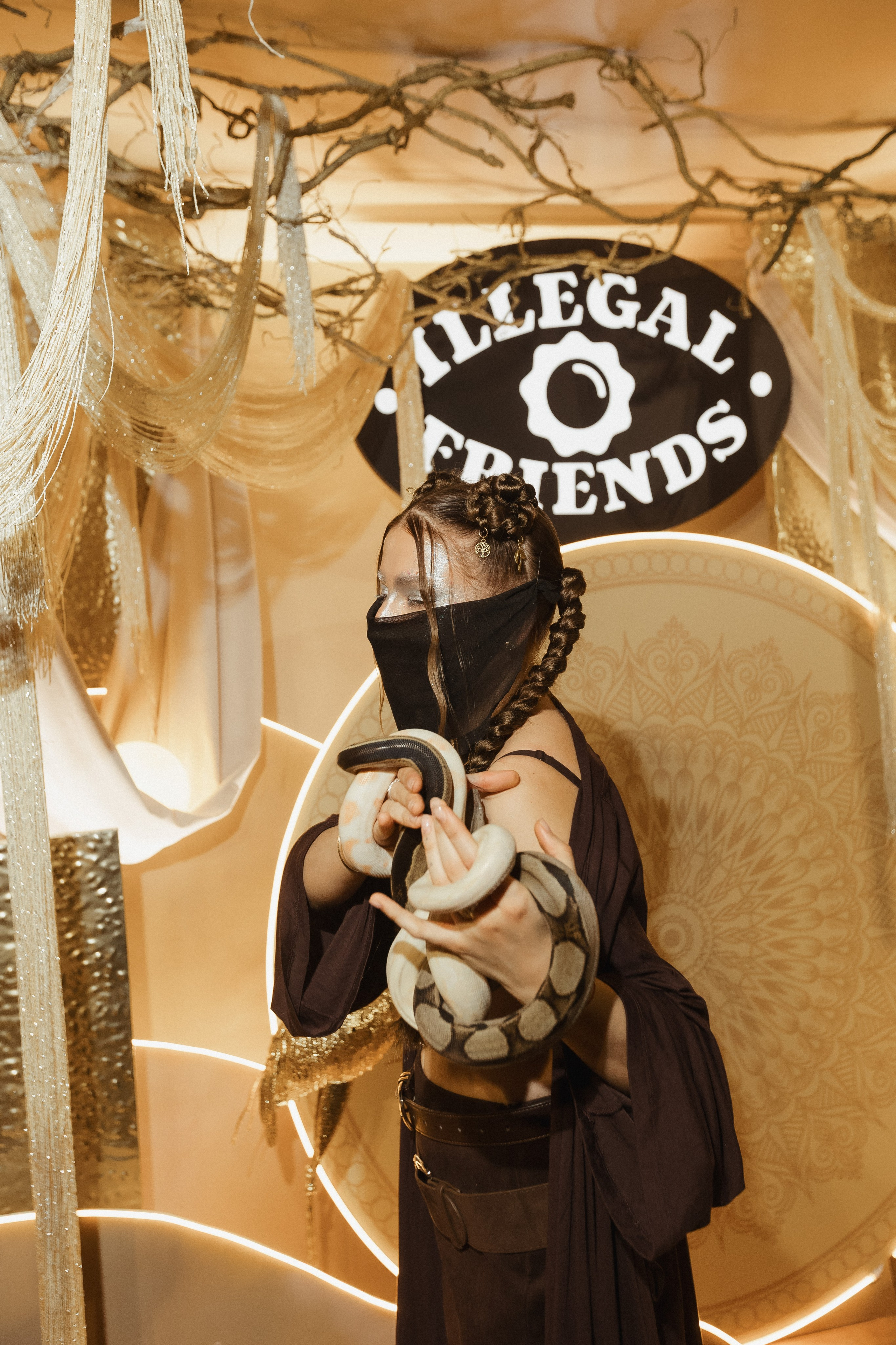 ILLEGAL FRIENDS — MIRAGE [PART II]. СВОИ. ФОТООТЧЕТЫ-СОБЫТИЯ-МЕСТА