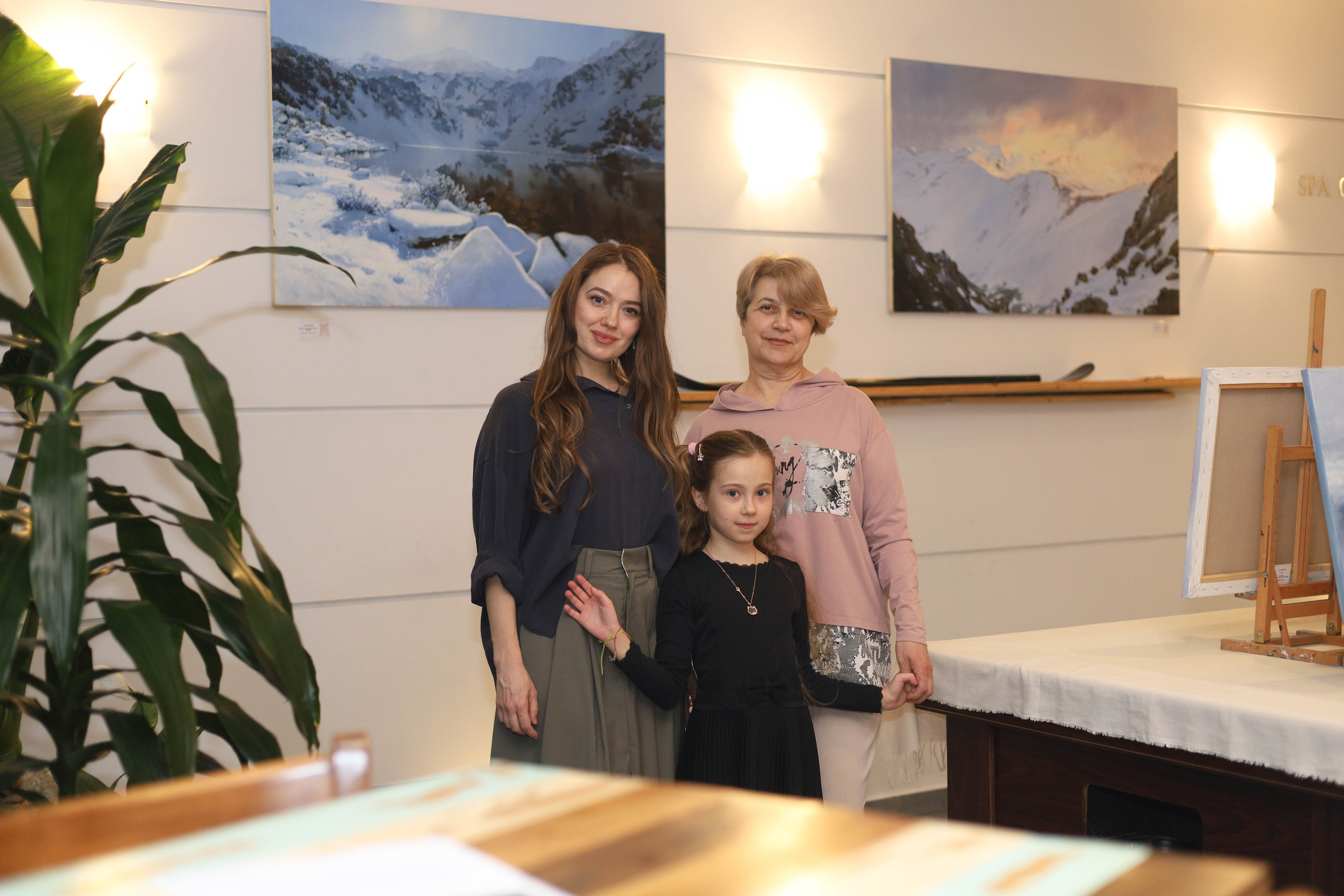 Изложба на Татьяна Дердей. Лариса Богомолова. Фотограф. Видеограф. Болгария