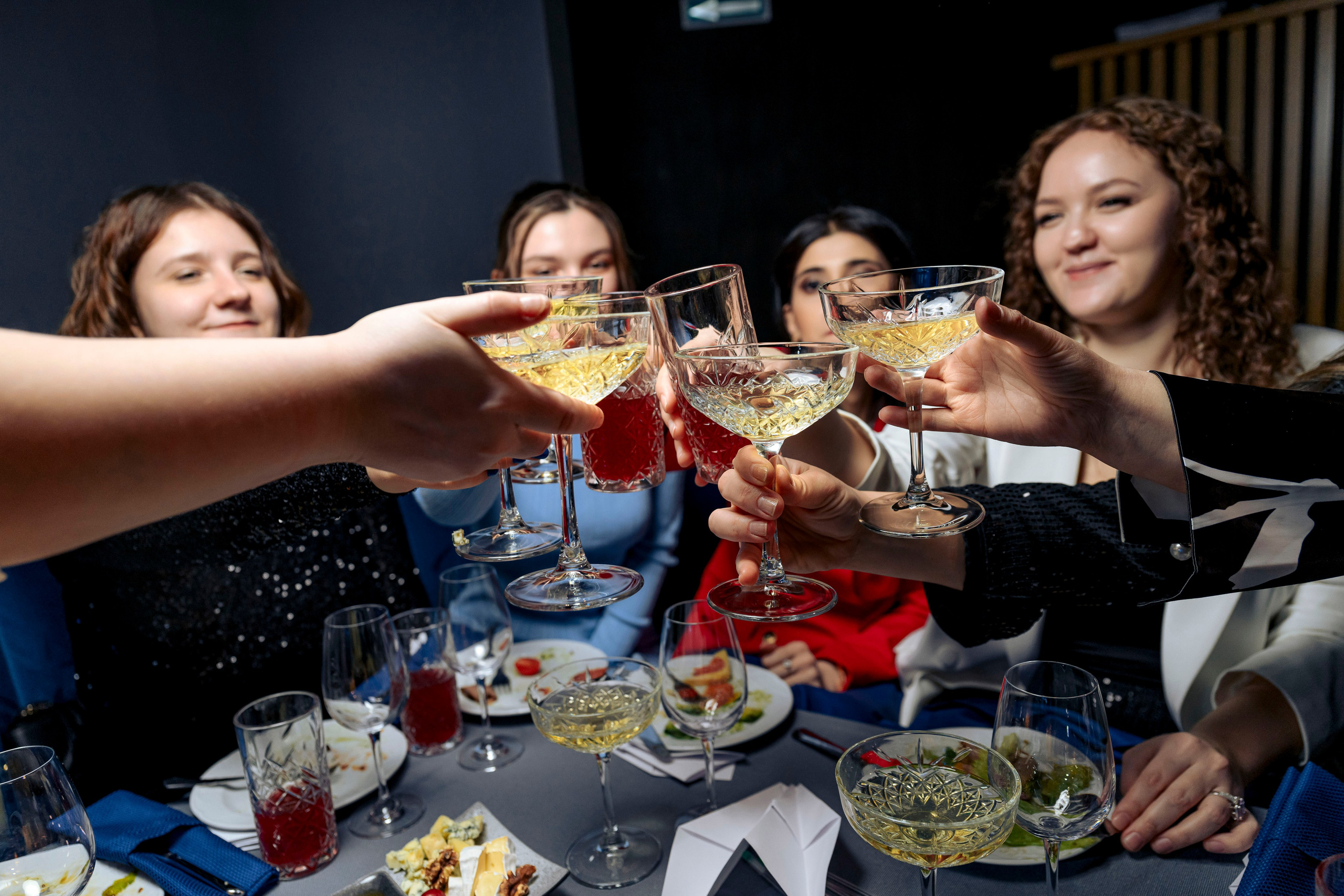 СКУЛЬПТУРА ЧАРЛИ. Максим Комаров — Профессиональный фотограф