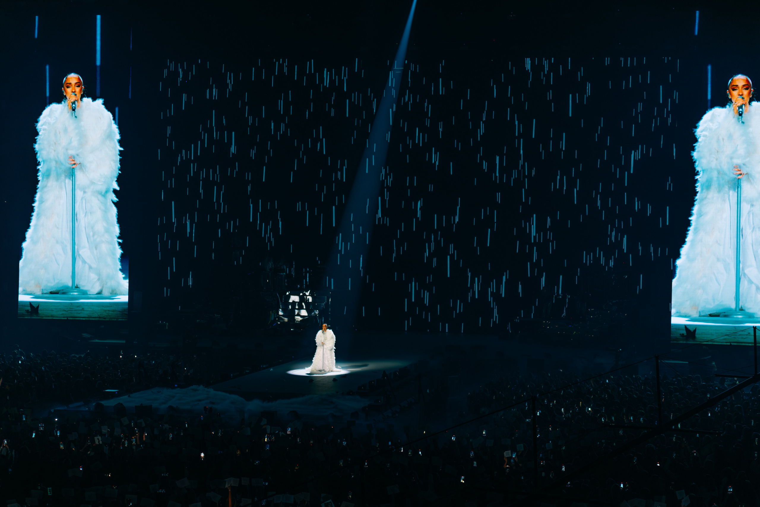 MARI KRAIMBRERI В ВТБ АРЕНЕ 18.10.25. Концертный и репортажный фотограф в Москве и Санкт-Петербурге Мария